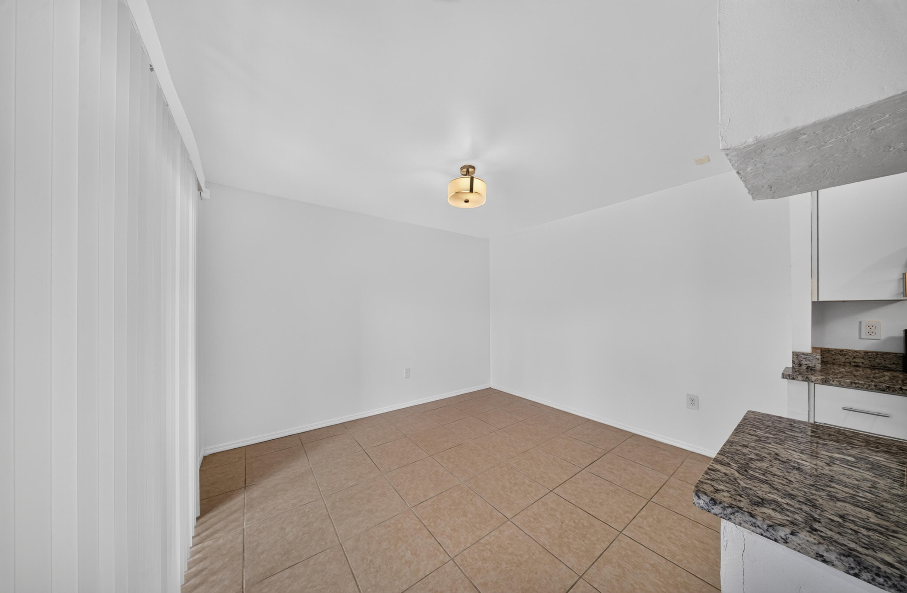 2811 Stoneway Lane A Property Photo 4