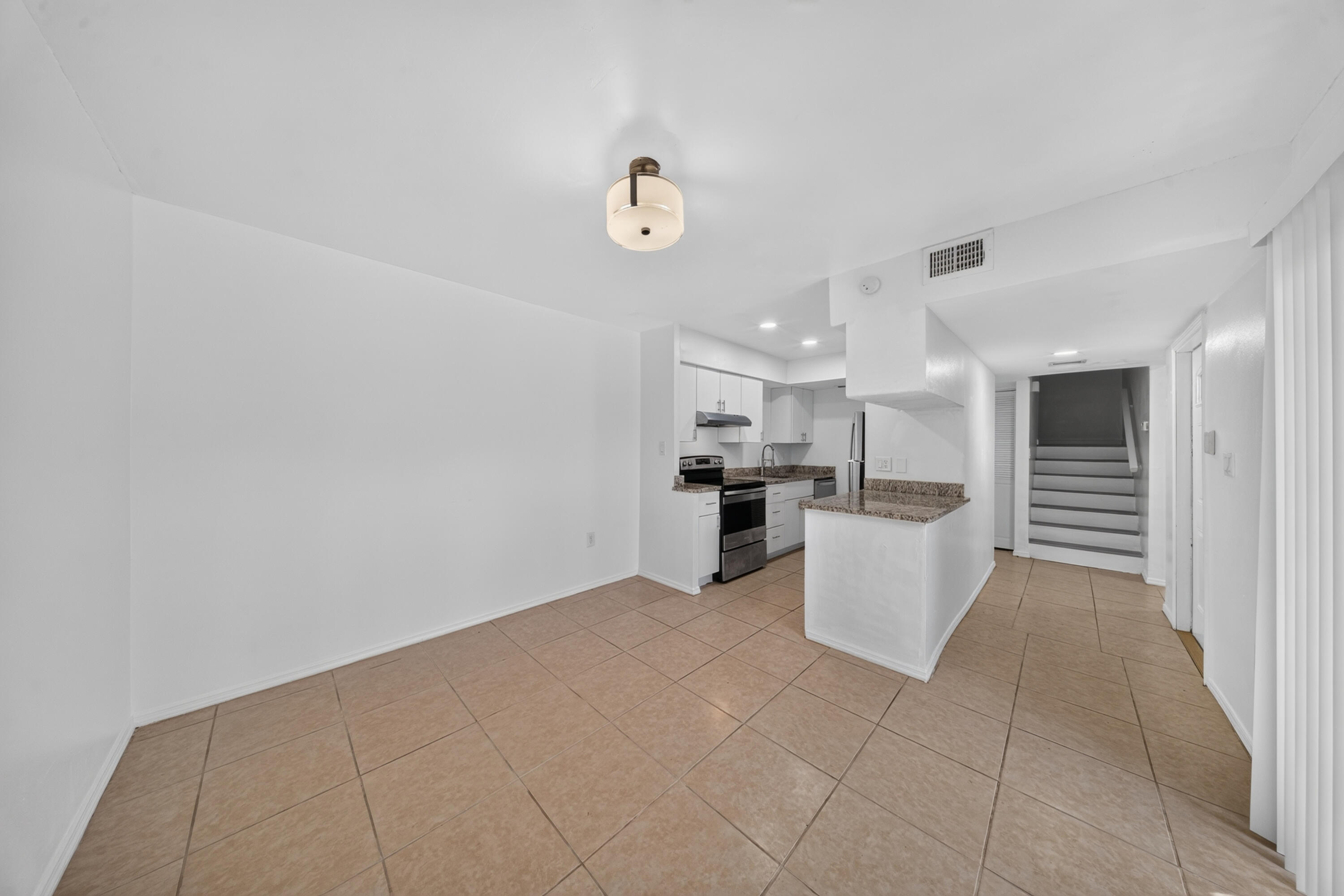2811 Stoneway Lane A Property Photo 6
