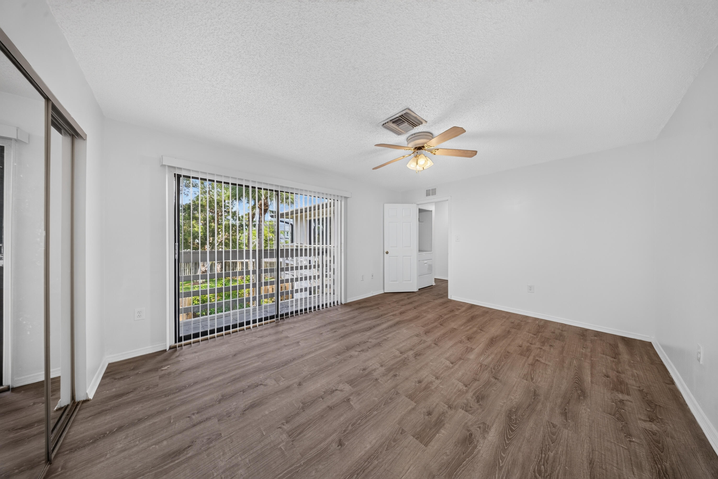 2811 Stoneway Lane A Property Photo 22
