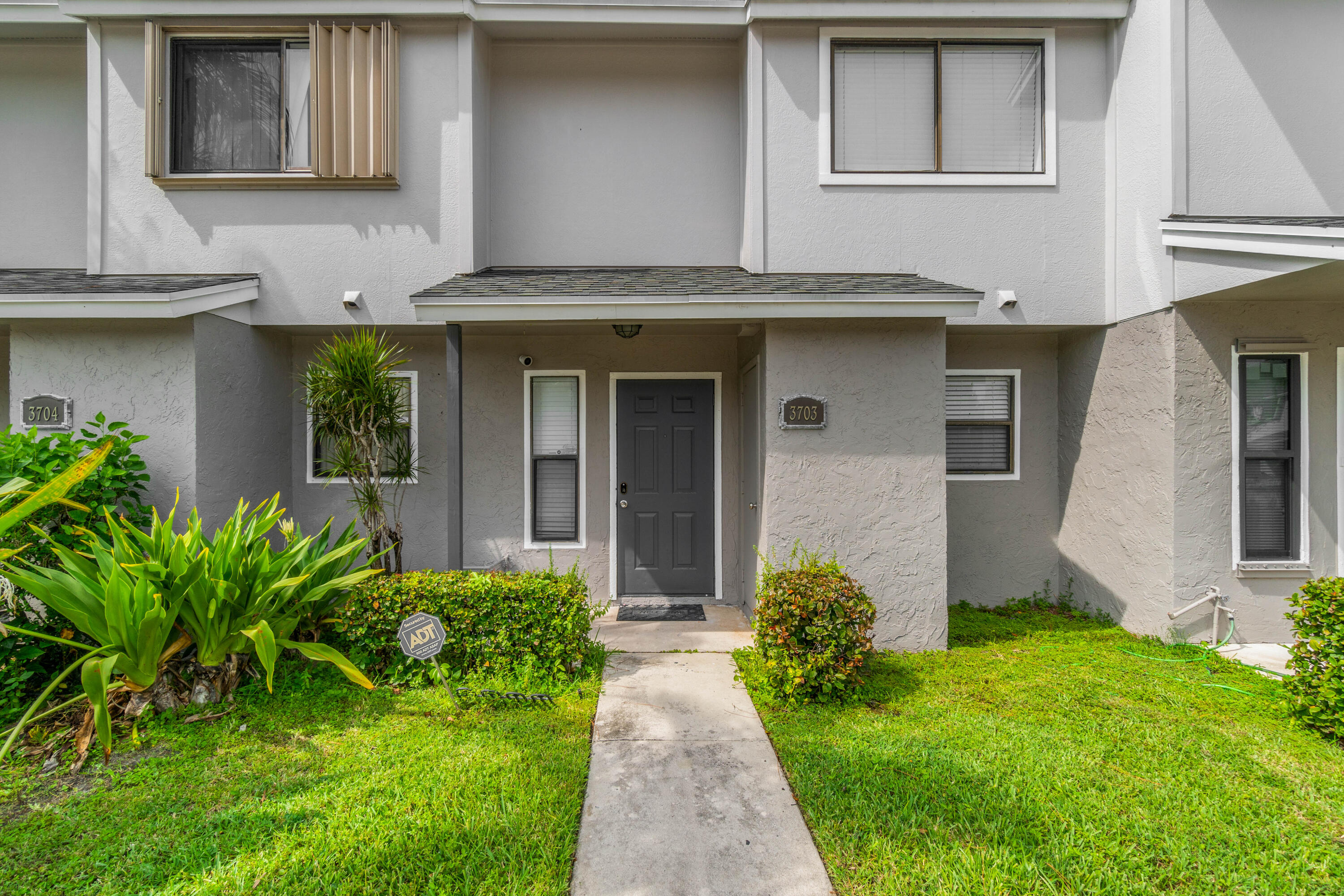 3703 Inlet Circle Property Photo 5