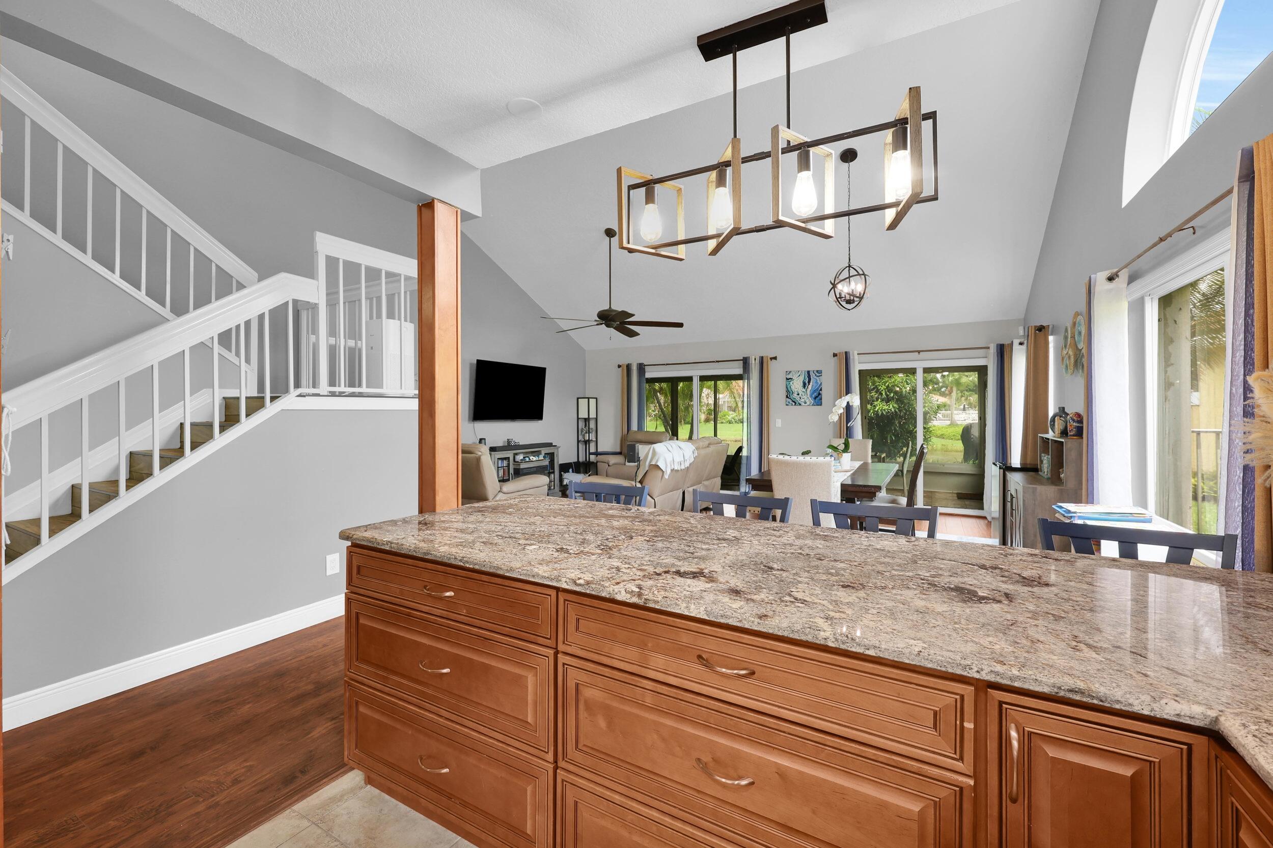 2195 Sw Shoal Creek Trace Property Photo 6