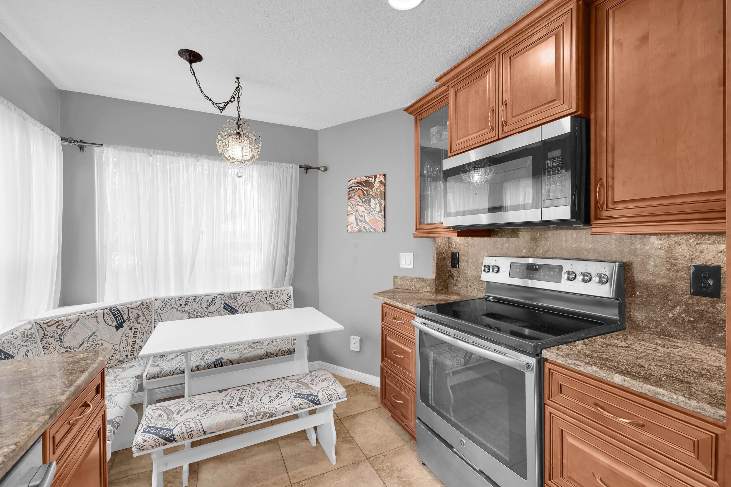 2195 Sw Shoal Creek Trace Property Photo 9