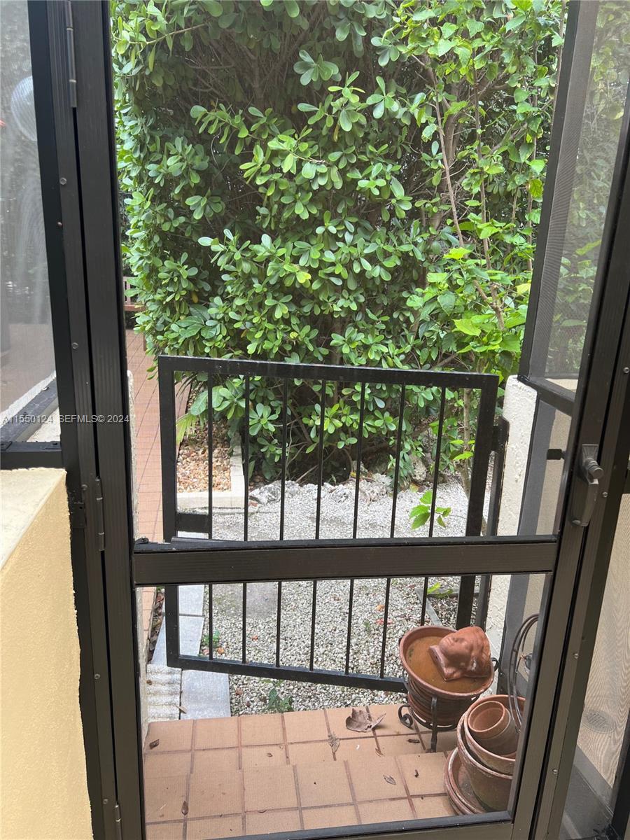 2430 Brickell Avenue Property Photo 18