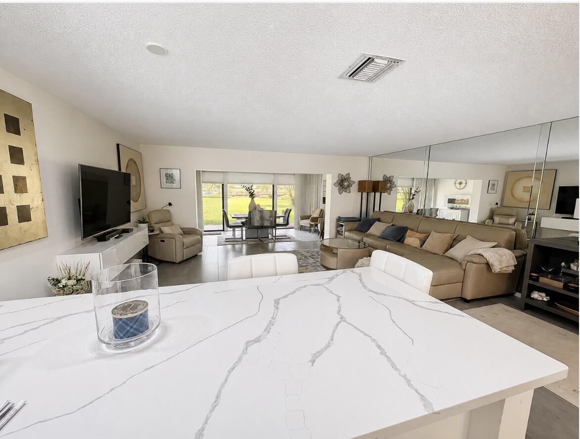 8210 Casa Del Lago C Property Photo 4