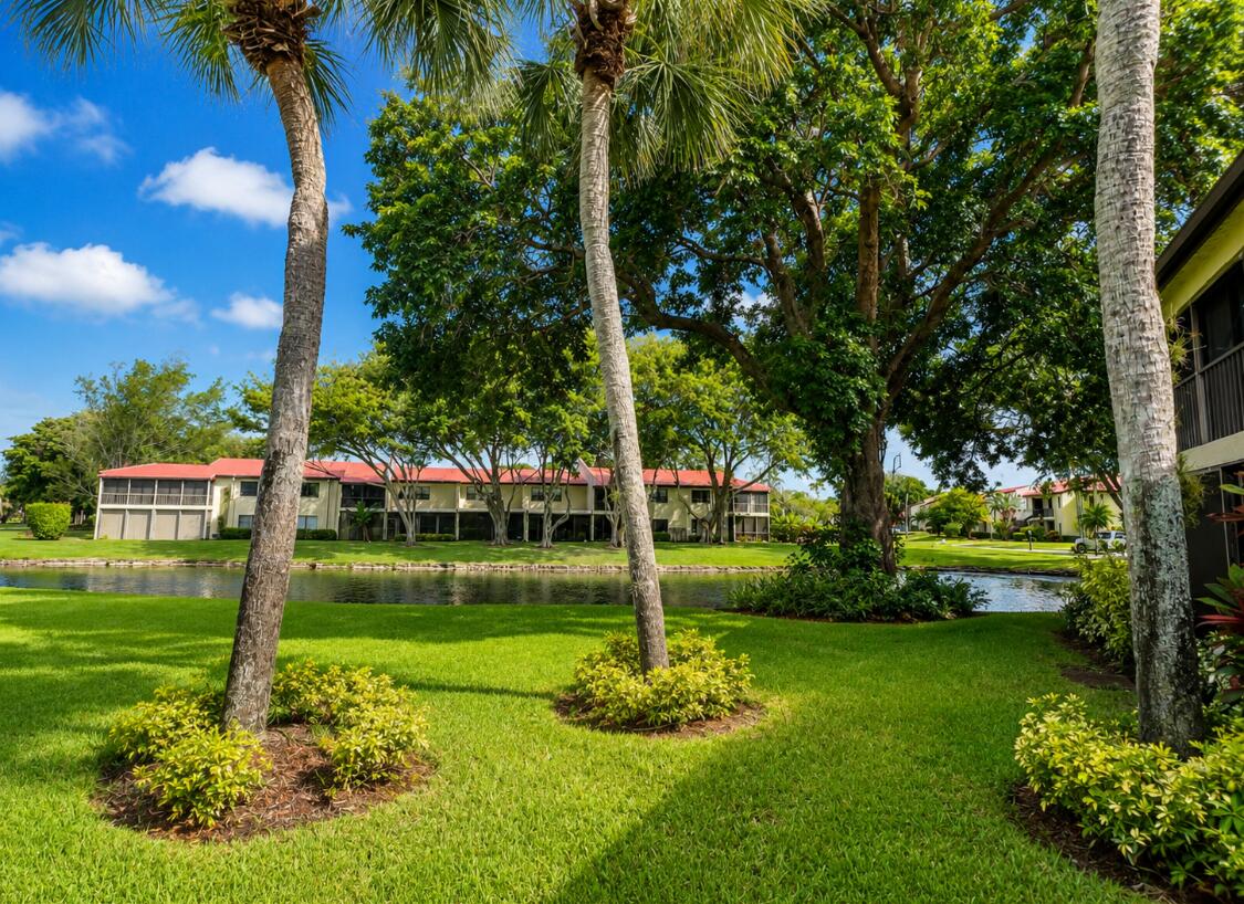 8210 Casa Del Lago C Property Photo 22