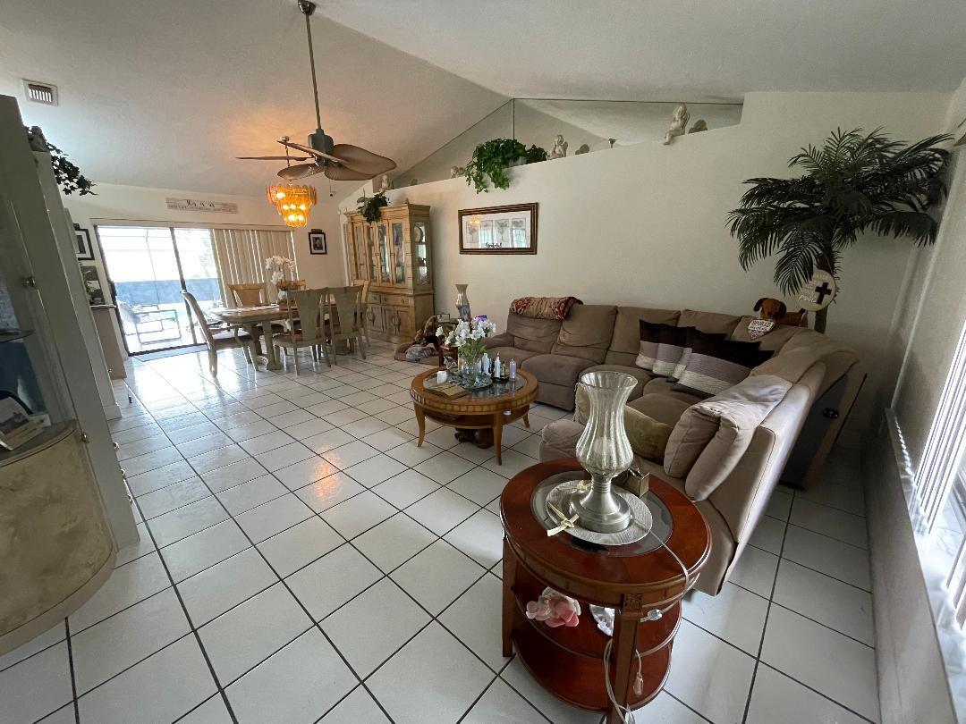 6409 Nw Friendly Circle Property Photo 12