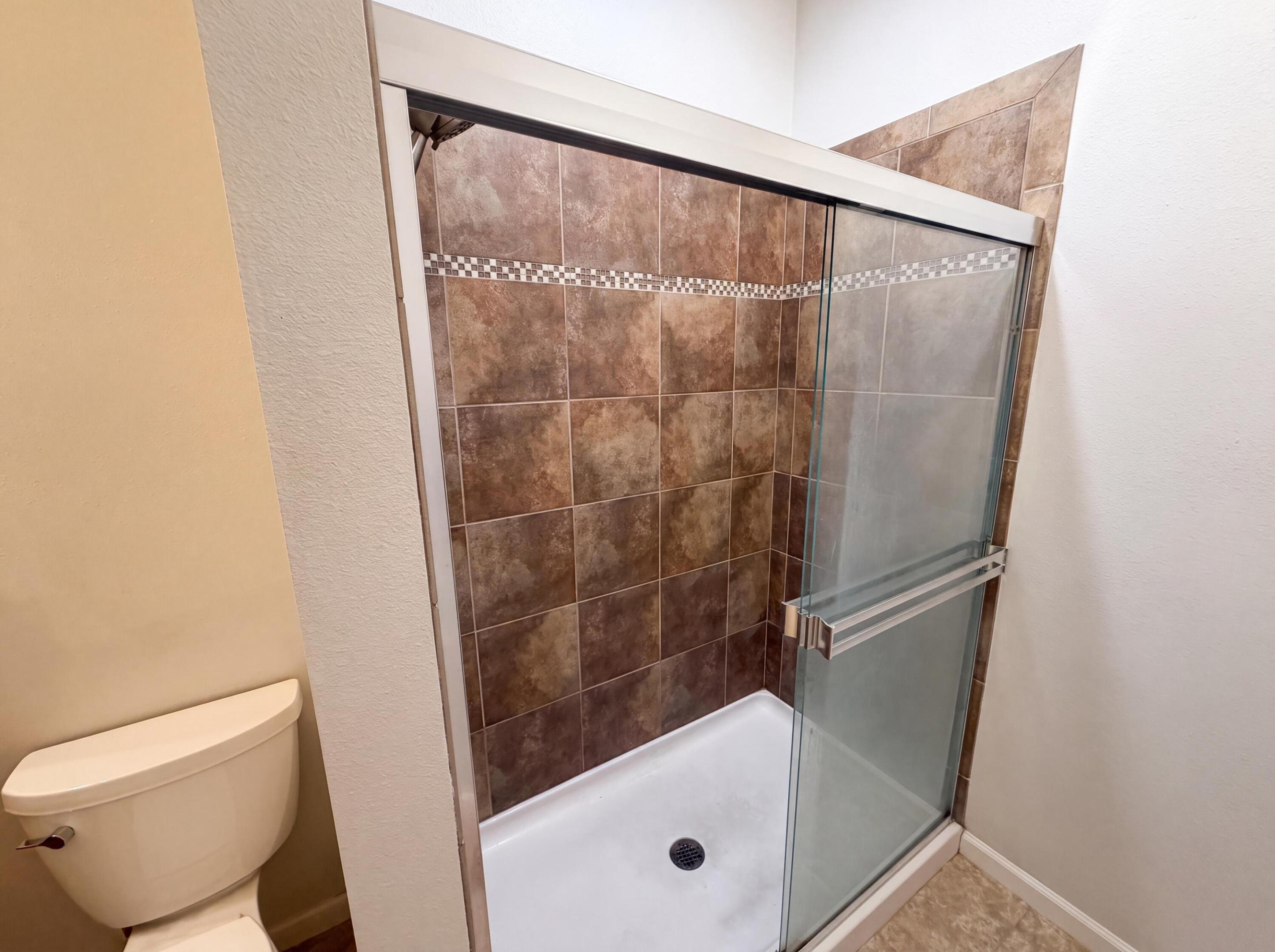 5845 Wyndham Manor Property Photo 19