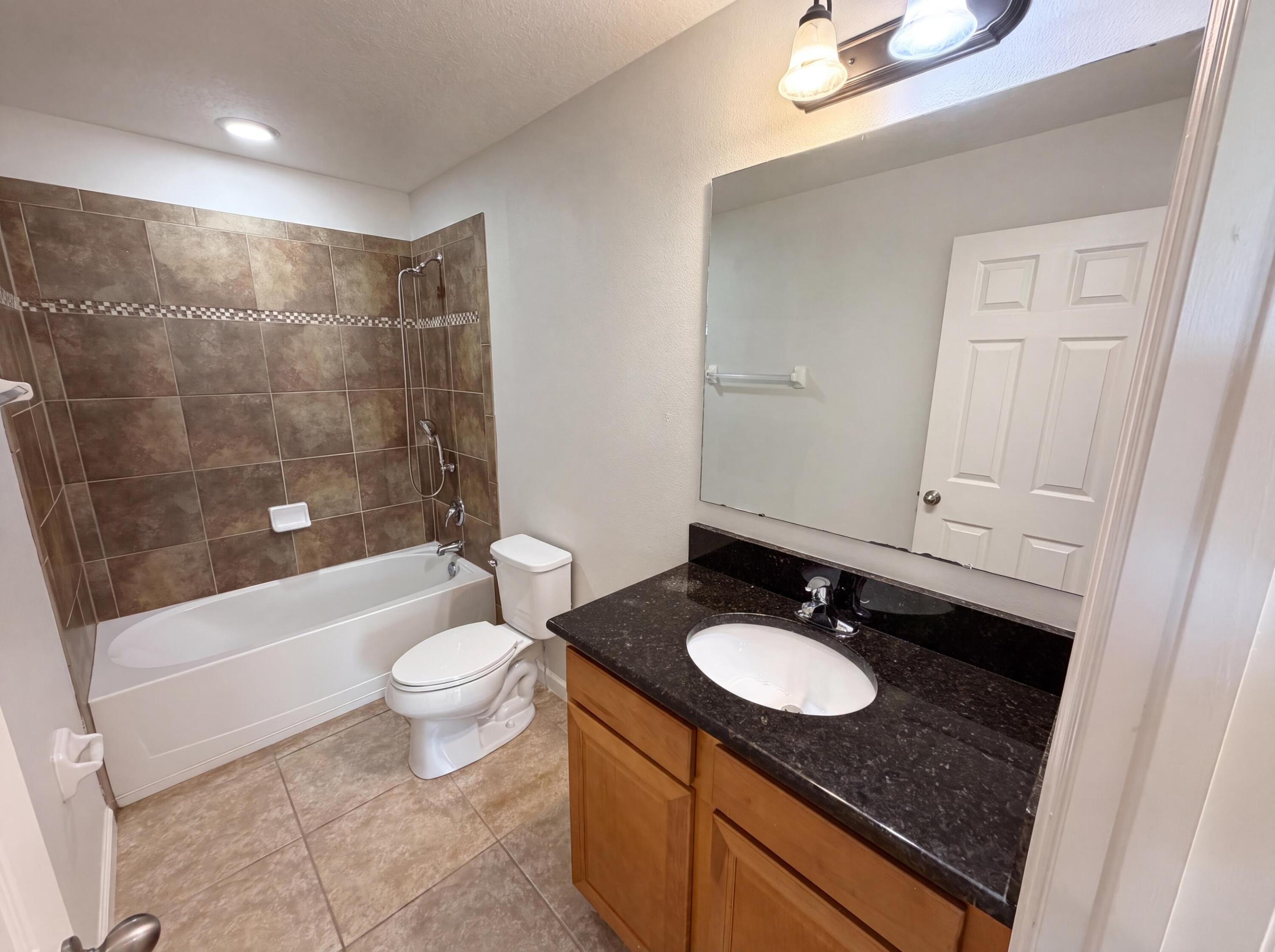 5845 Wyndham Manor Property Photo 24