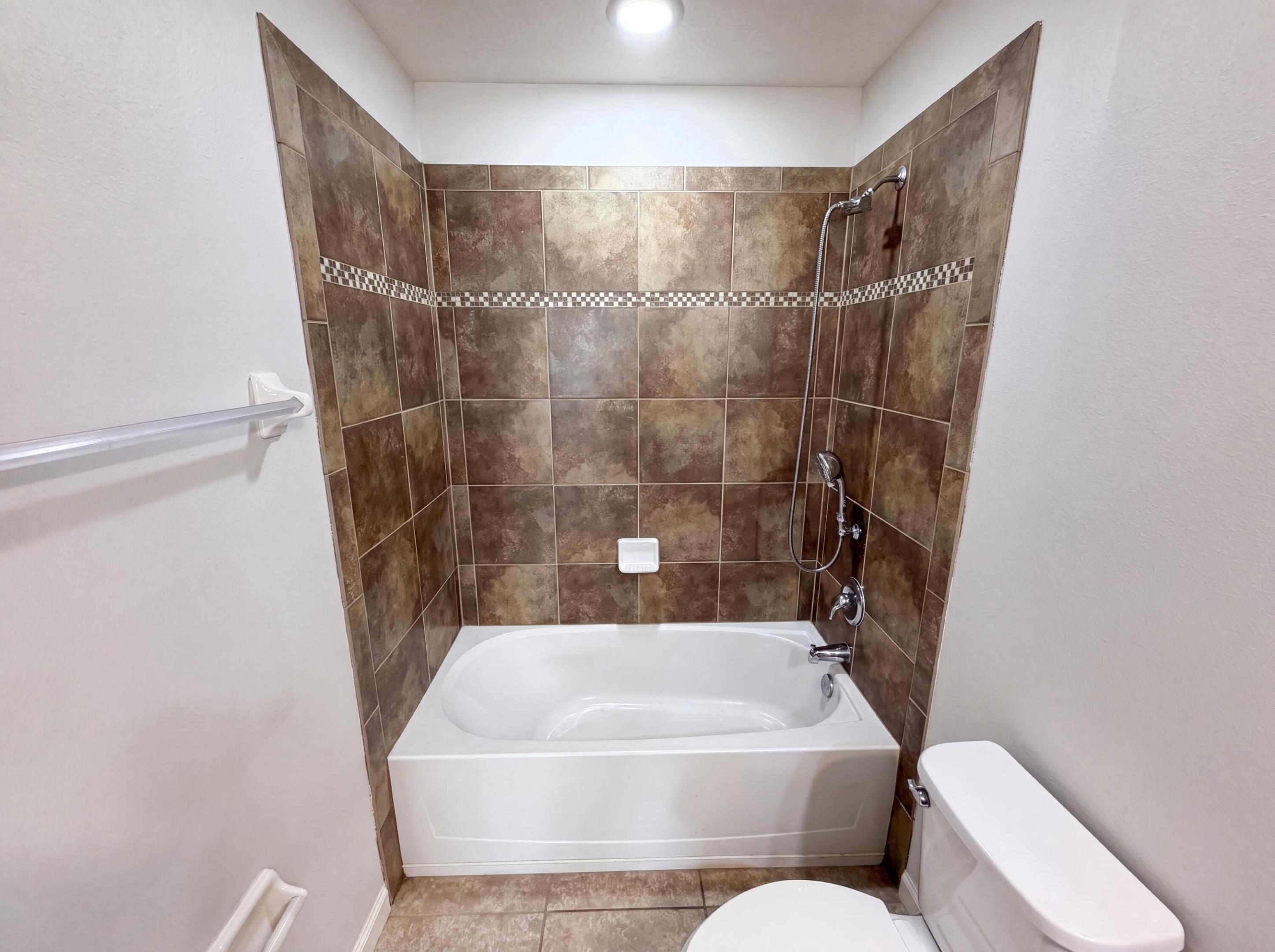 5845 Wyndham Manor Property Photo 25