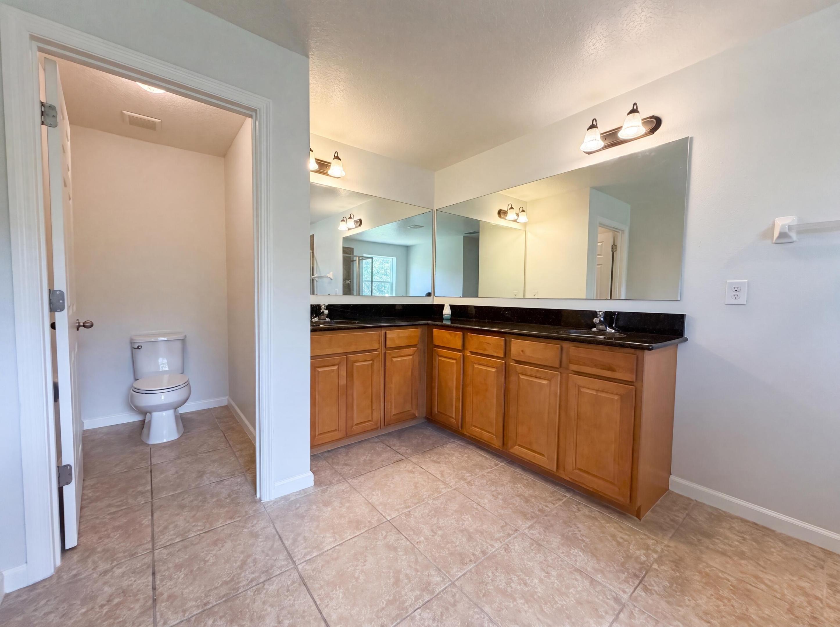 5845 Wyndham Manor Property Photo 27