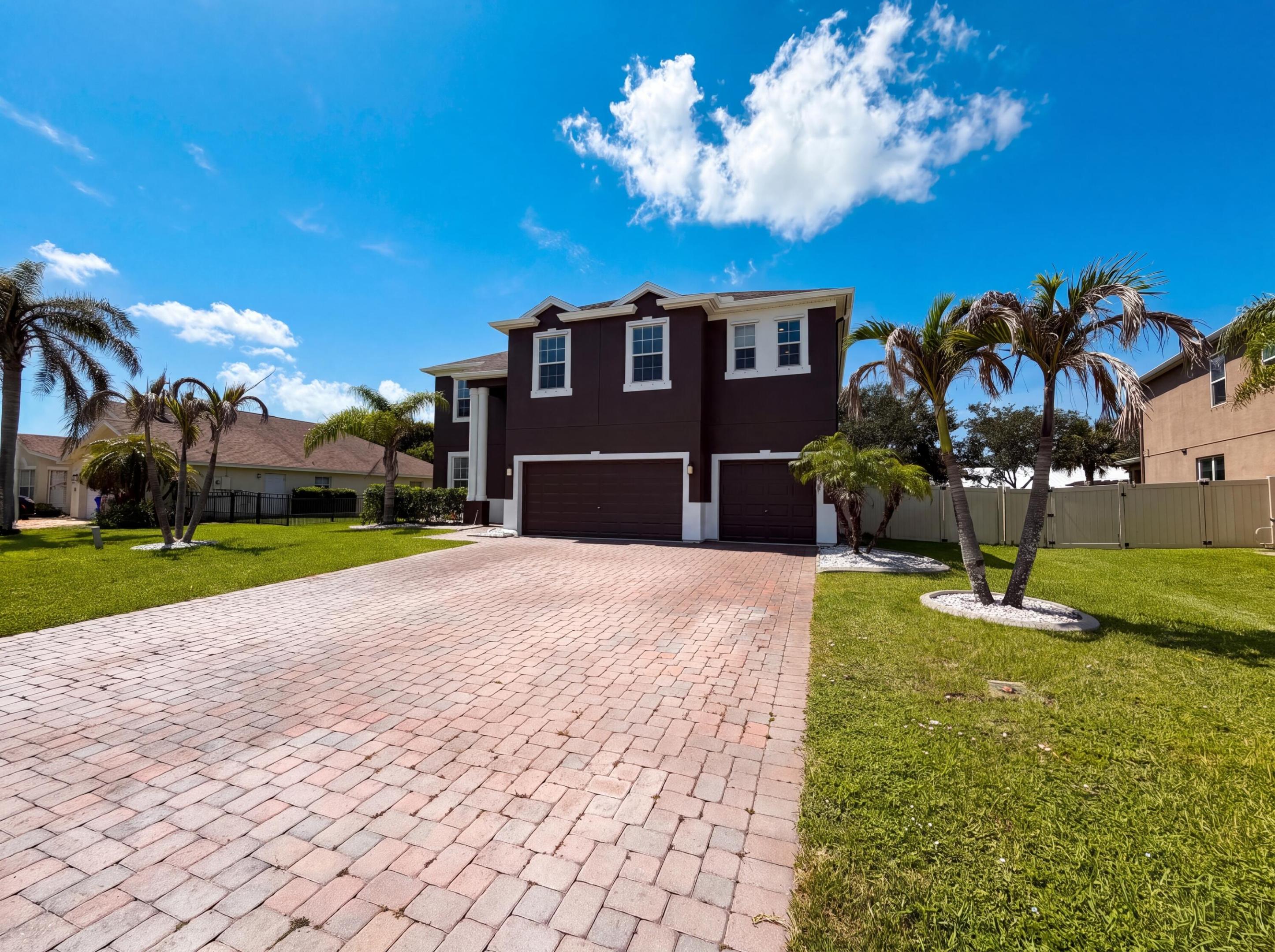 5845 Wyndham Manor Property Photo 30