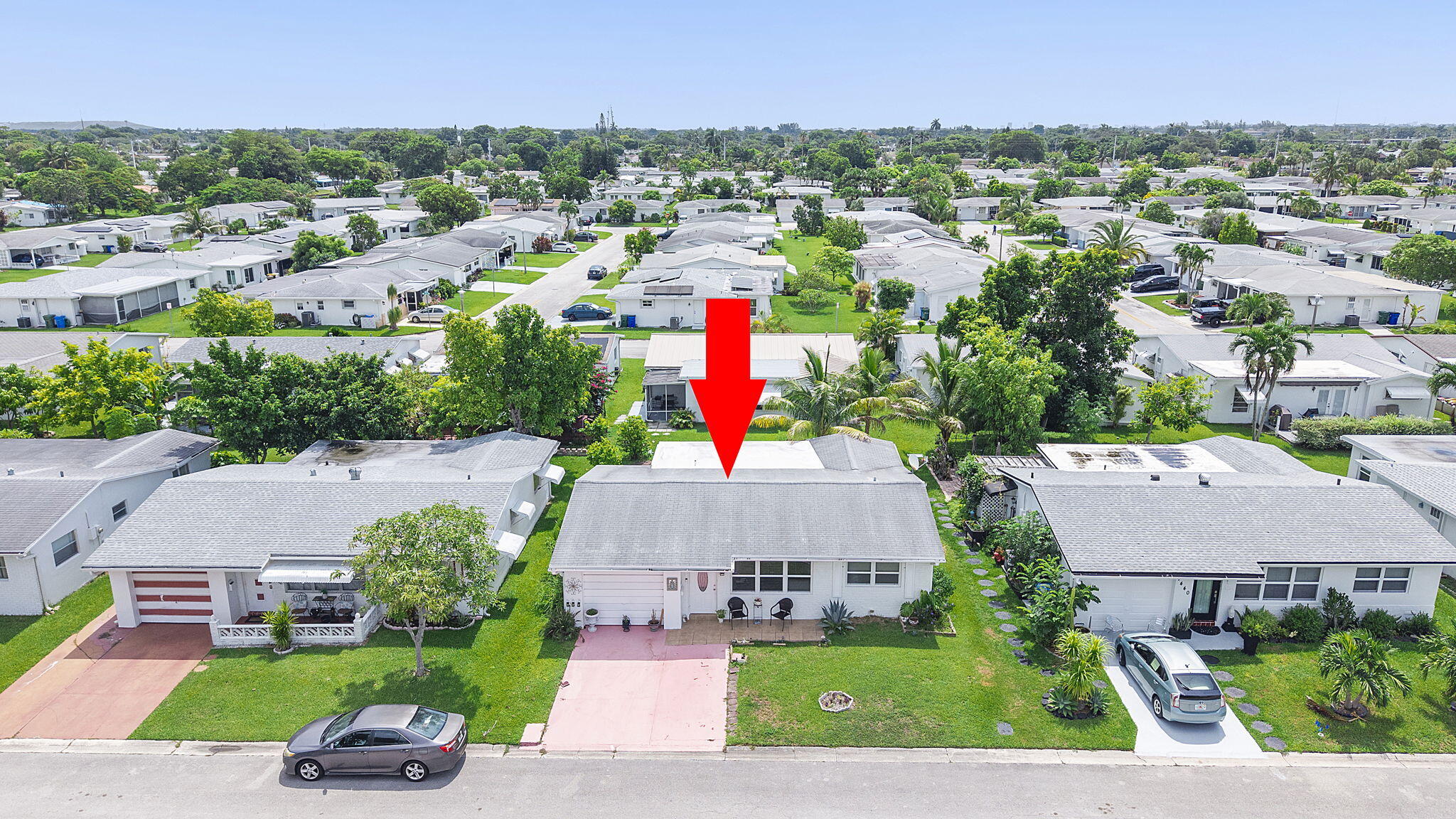 1450 Nw 69th Avenue Property Photo 3