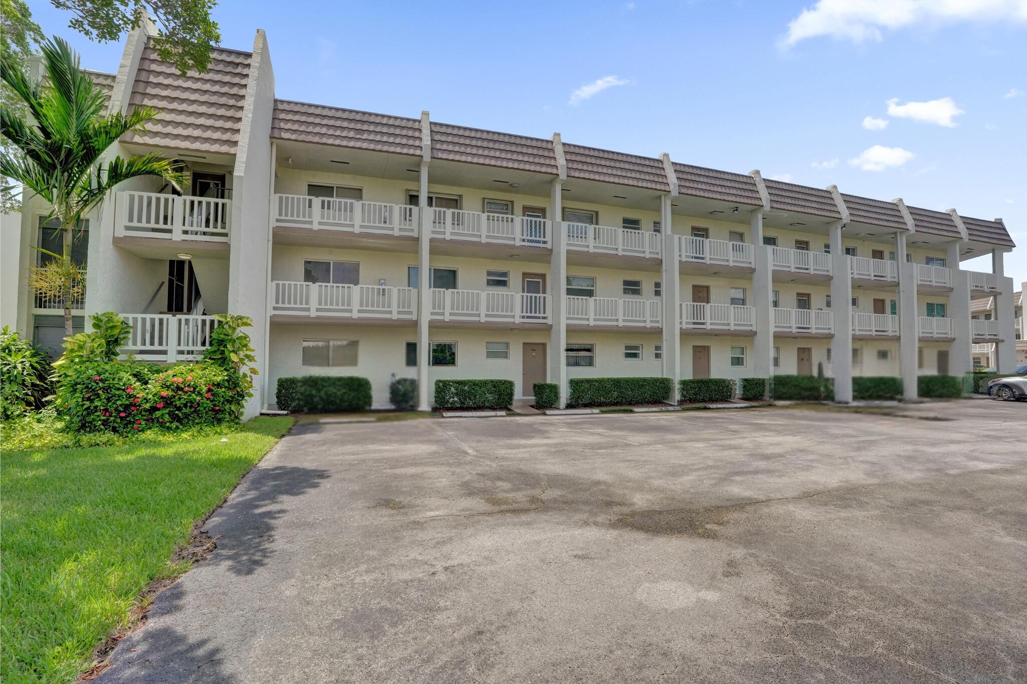 6850 Royal Palm Boulevard 202g Property Photo 1
