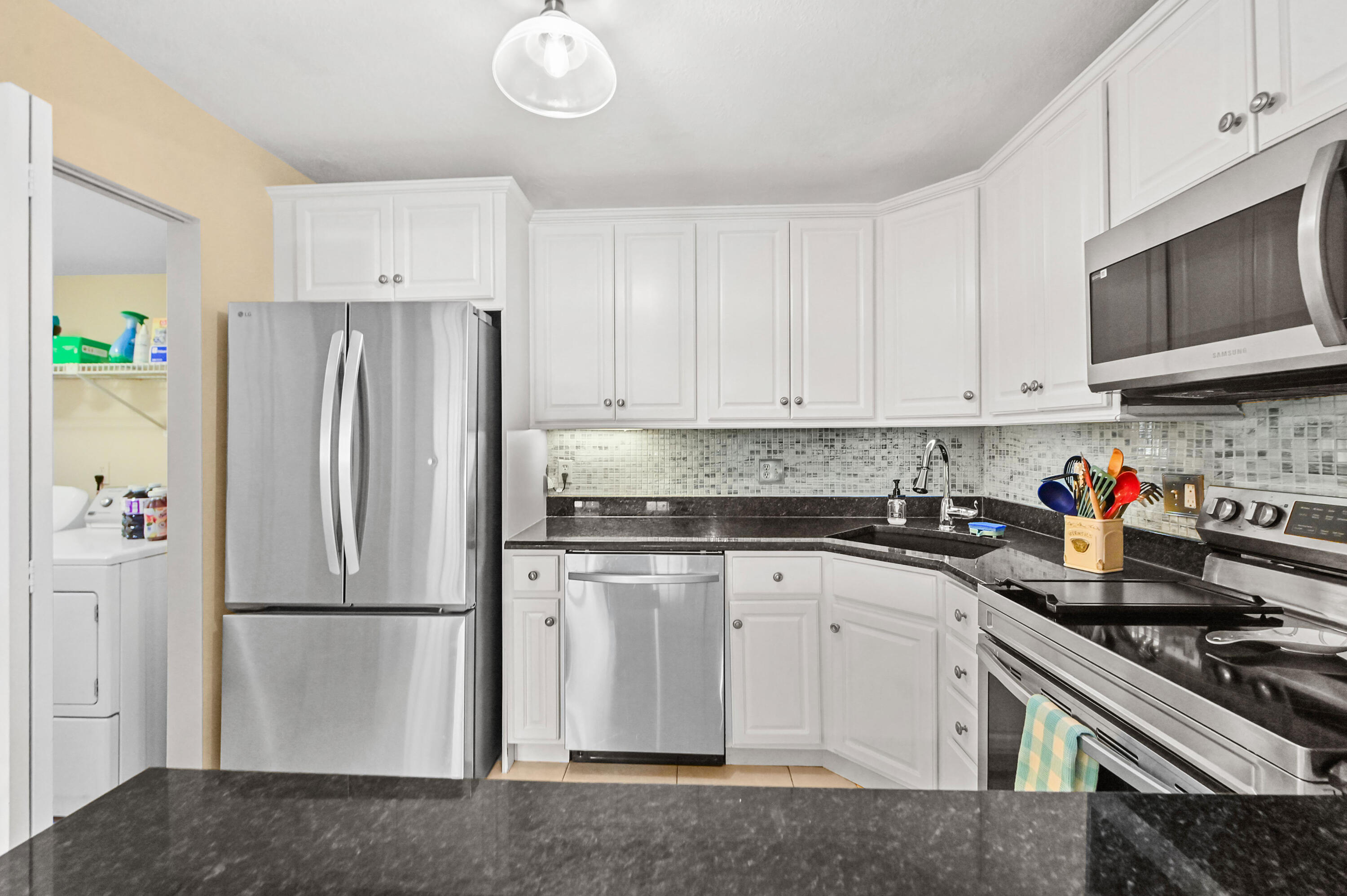 539 Shady Pine Way C1 Property Photo 12