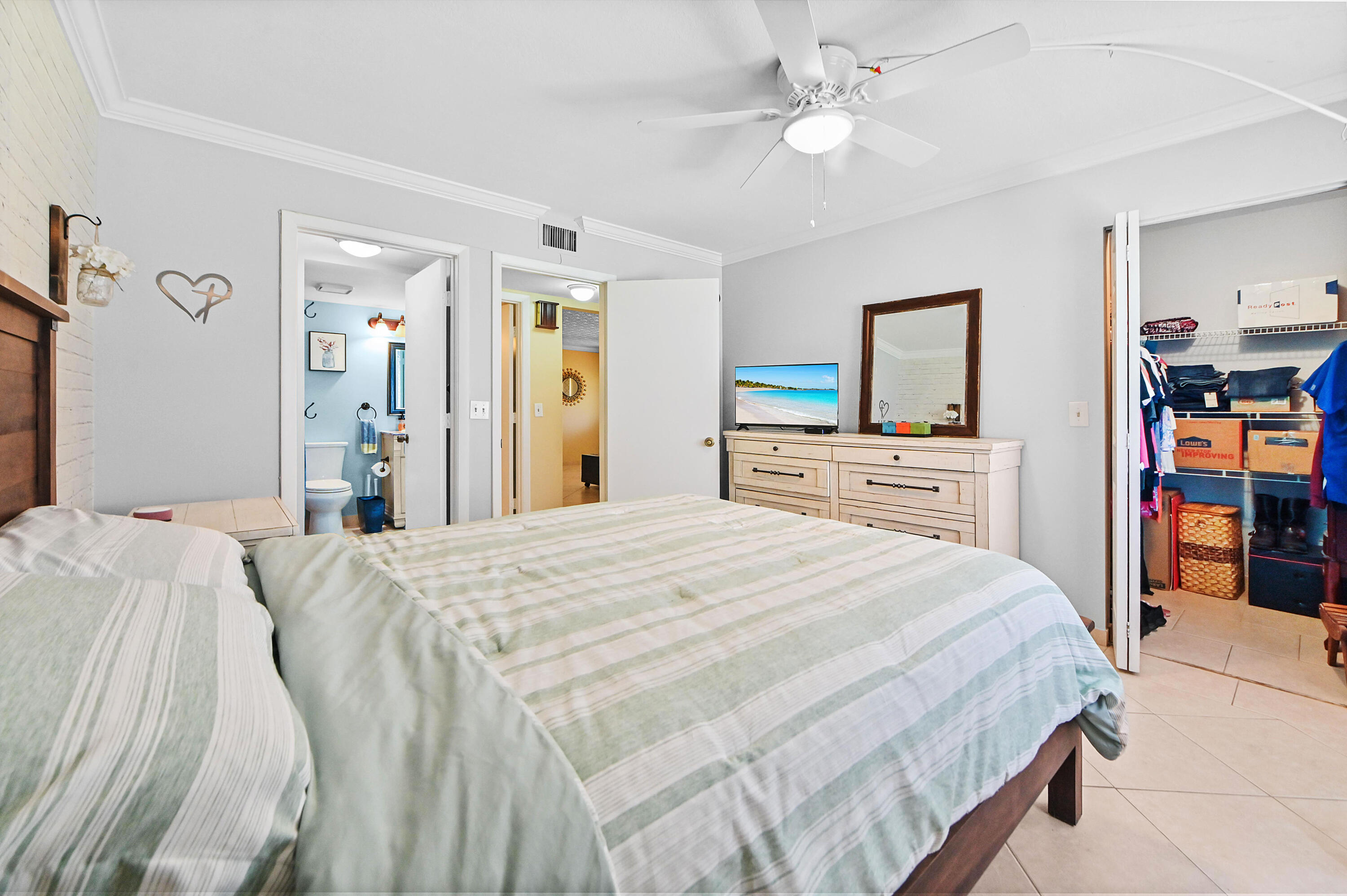 539 Shady Pine Way C1 Property Photo 15