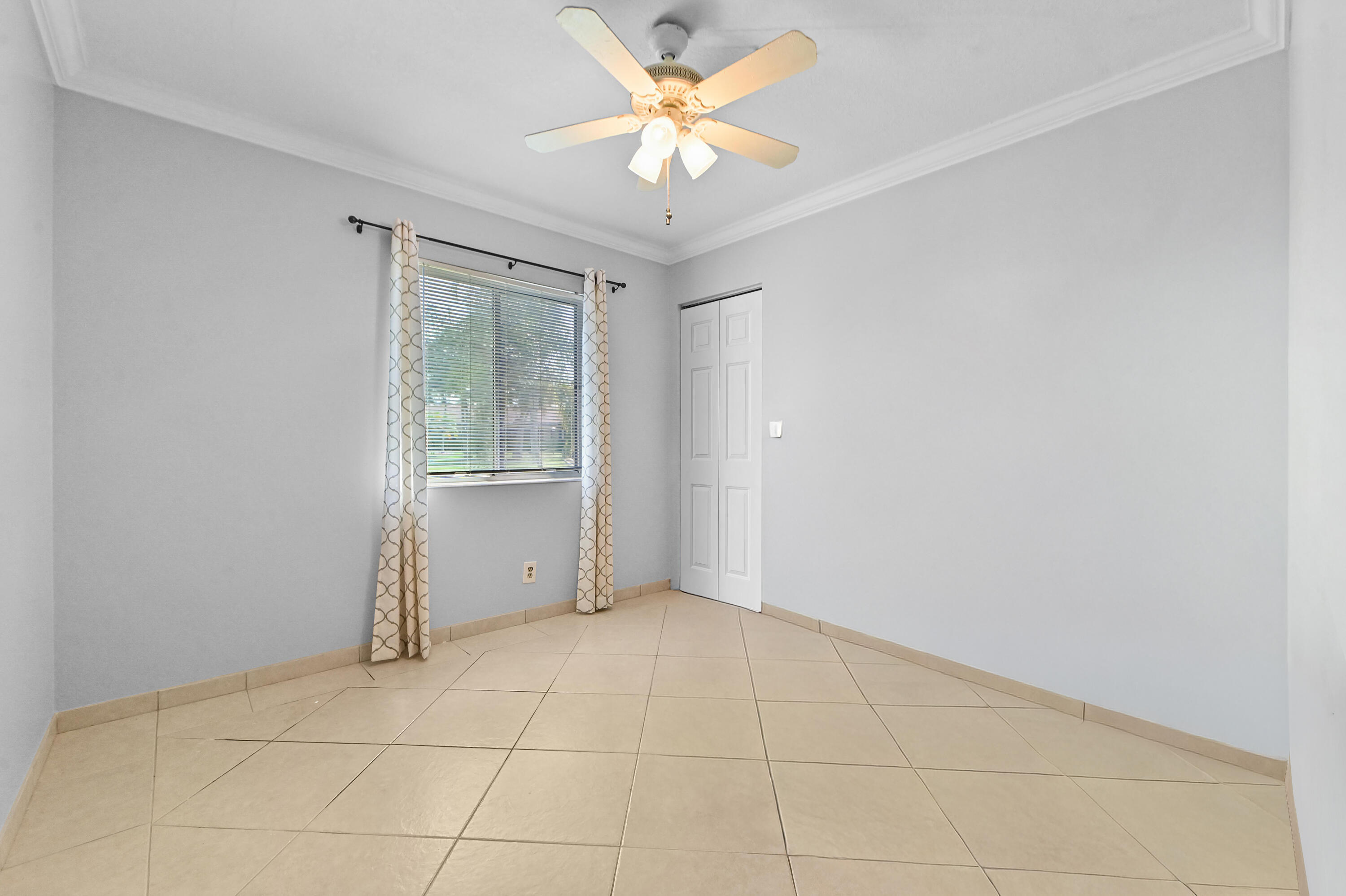 539 Shady Pine Way C1 Property Photo 19