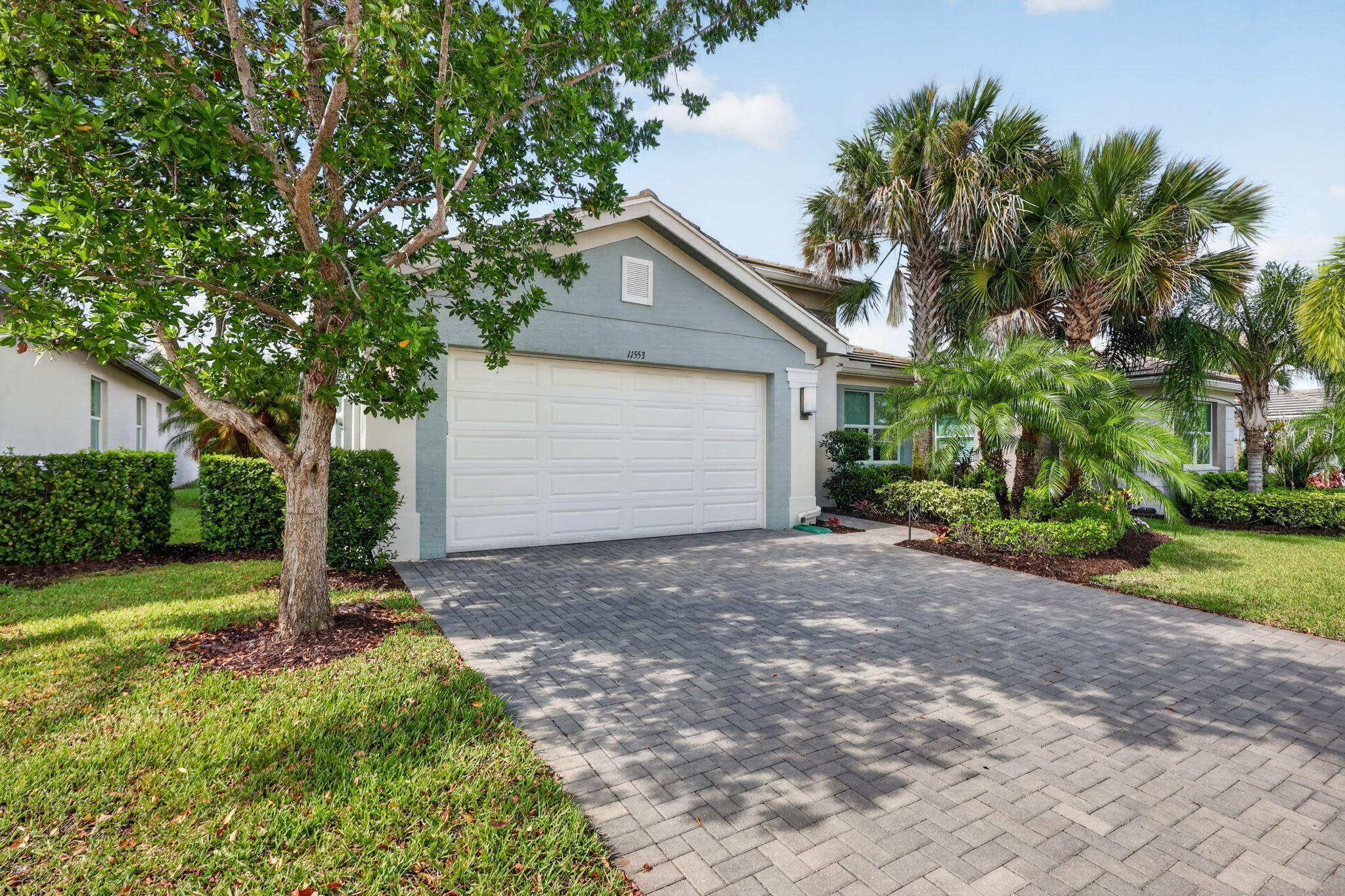 11553 Sw Half Moon Lake Lane Property Photo 1