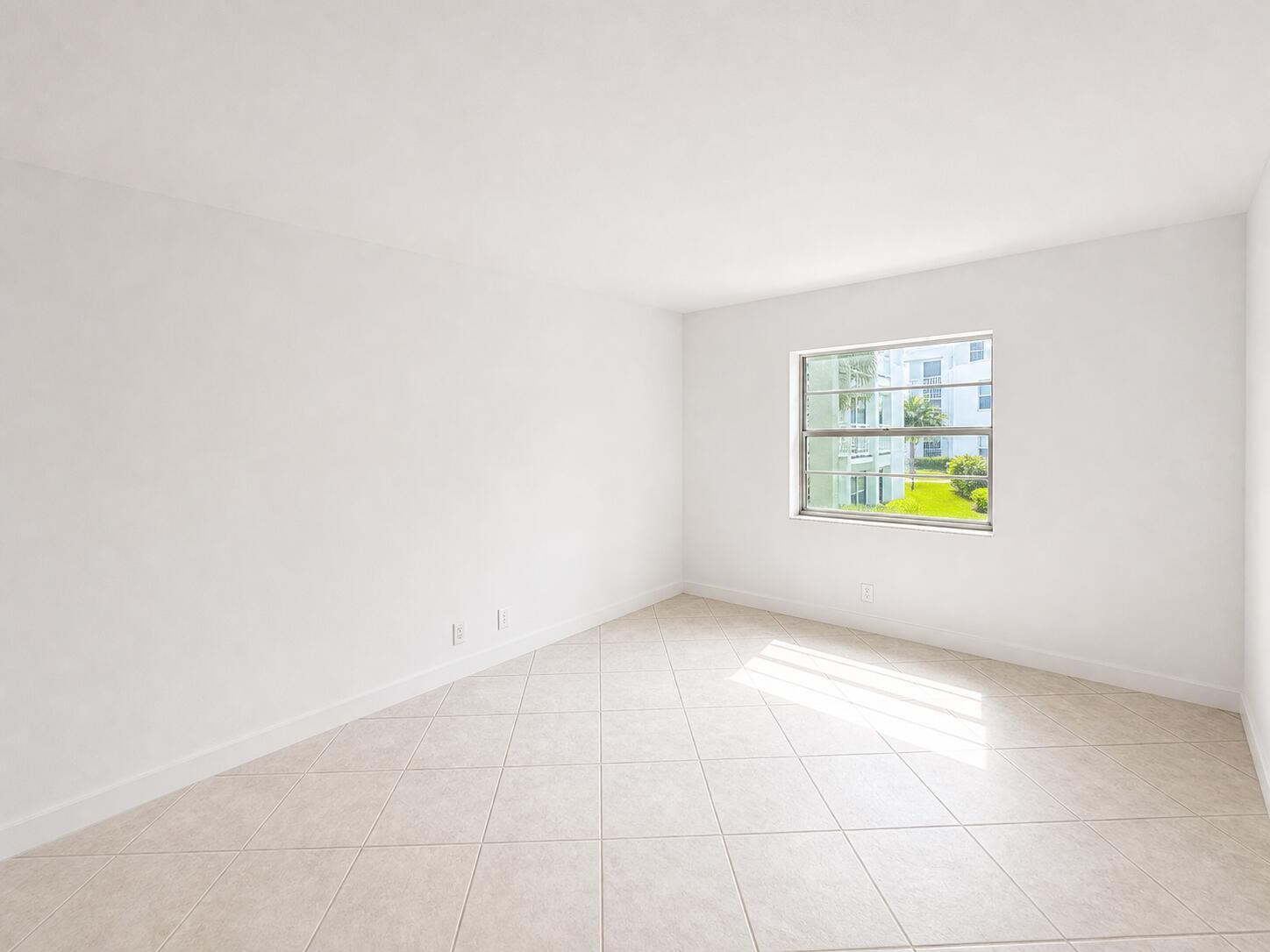 1541 S Ocean Boulevard 219 Property Photo 11