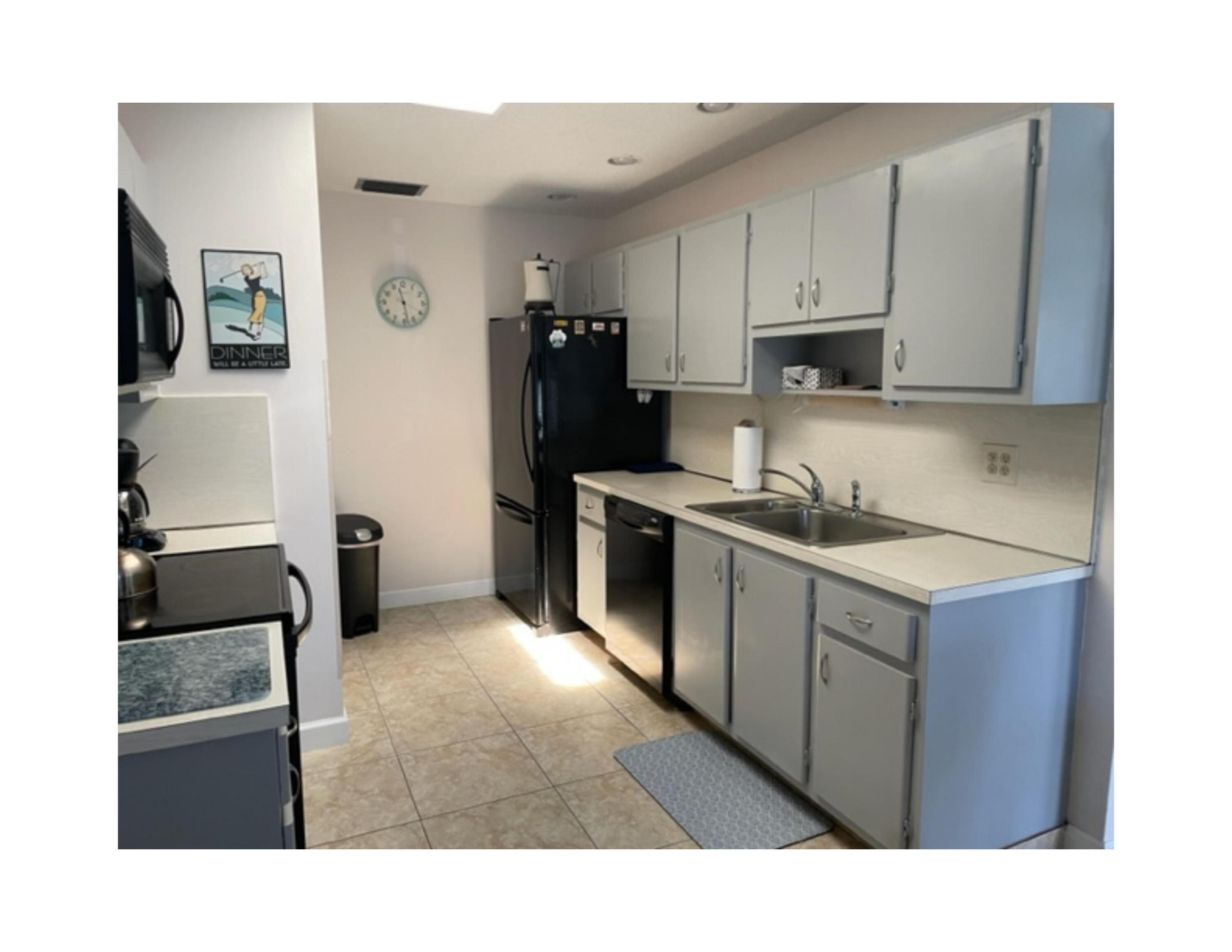 14381 Campanelli Drive Property Photo 3