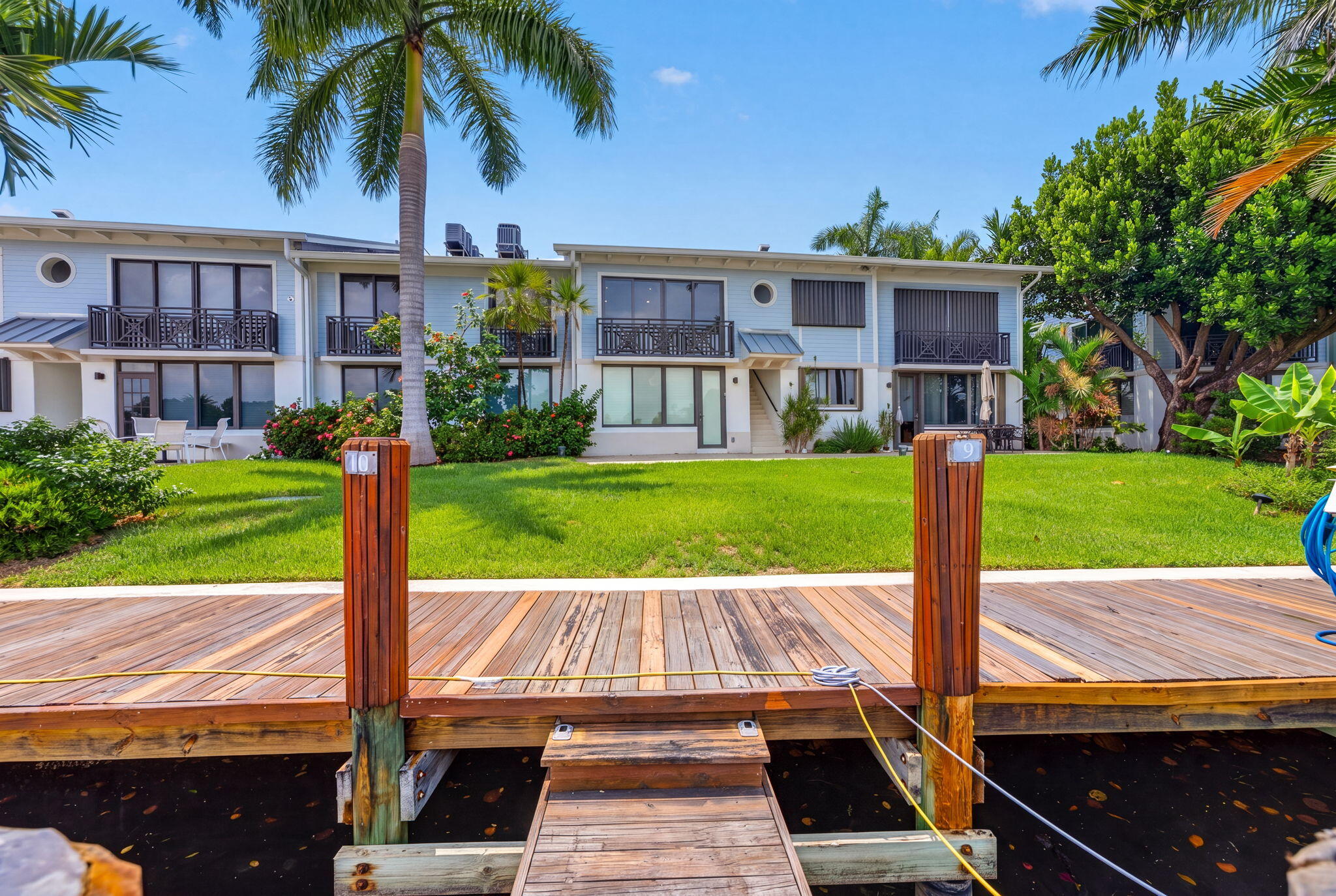 1555 S Ocean Lane 274 Property Photo 22