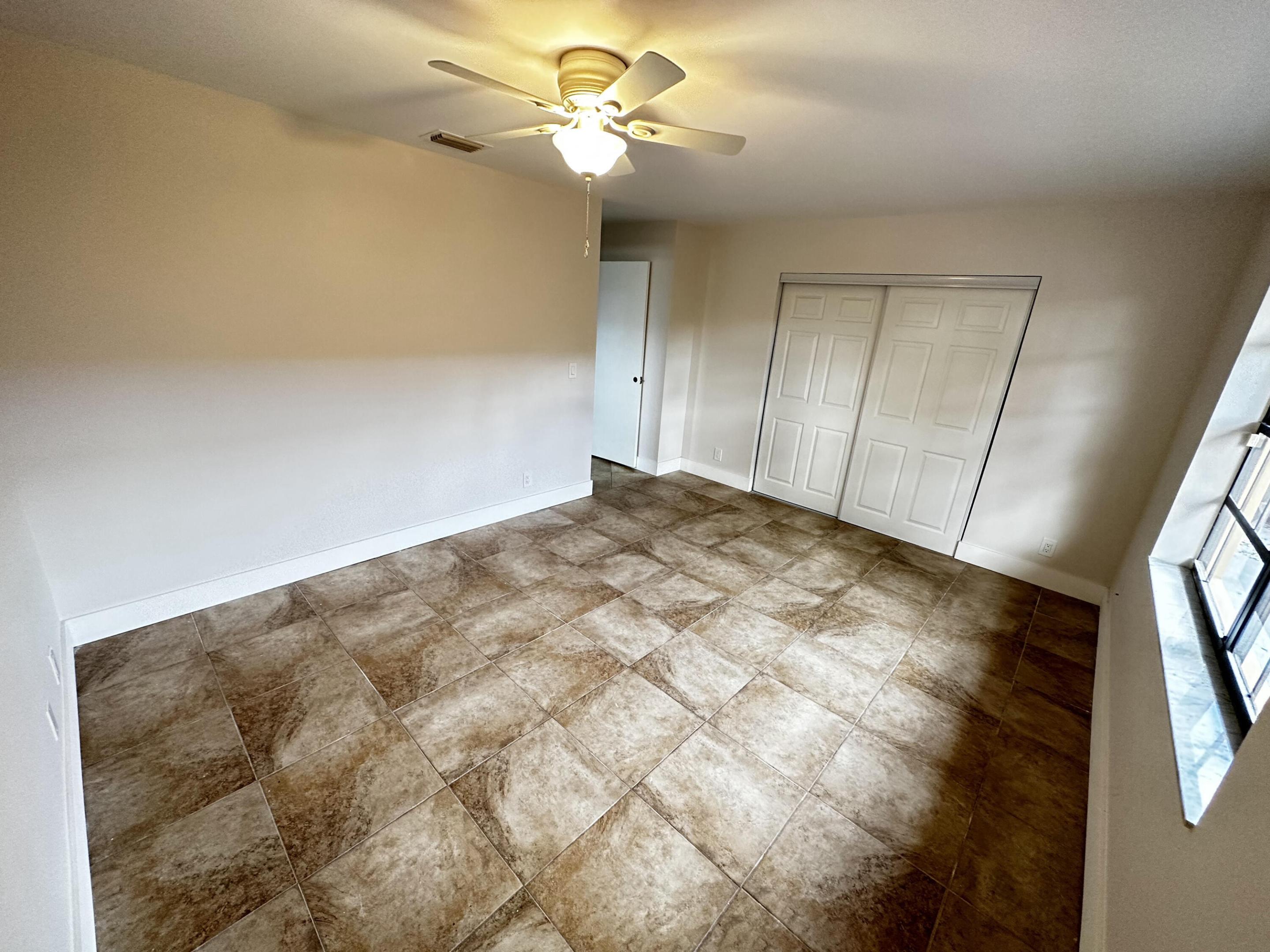 4326 Woodstock Drive C Property Photo 16