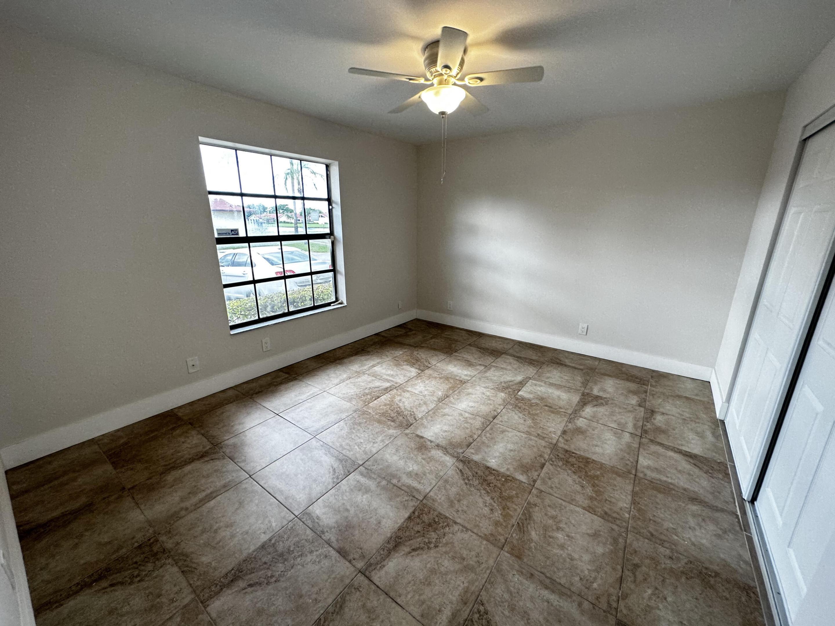 4326 Woodstock Drive C Property Photo 24