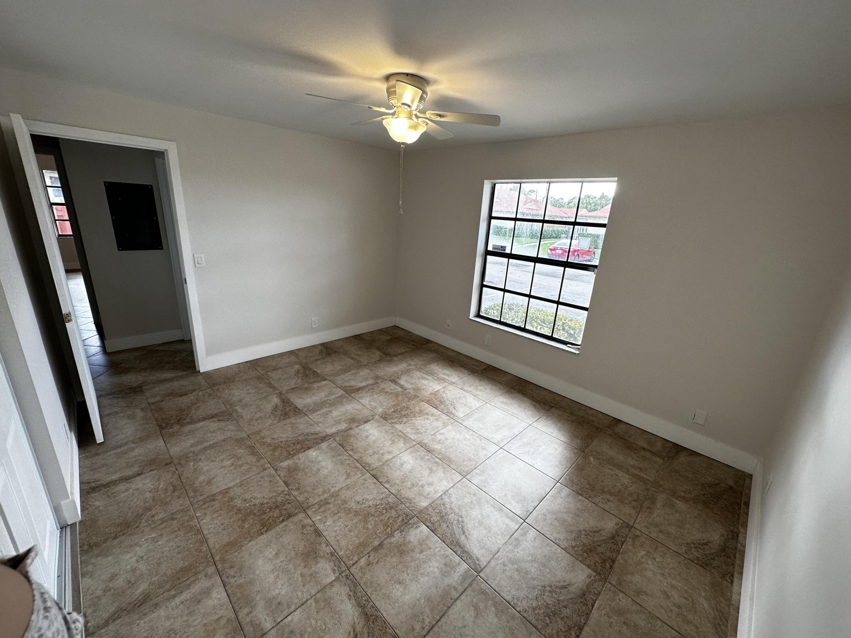 4326 Woodstock Drive C Property Photo 26