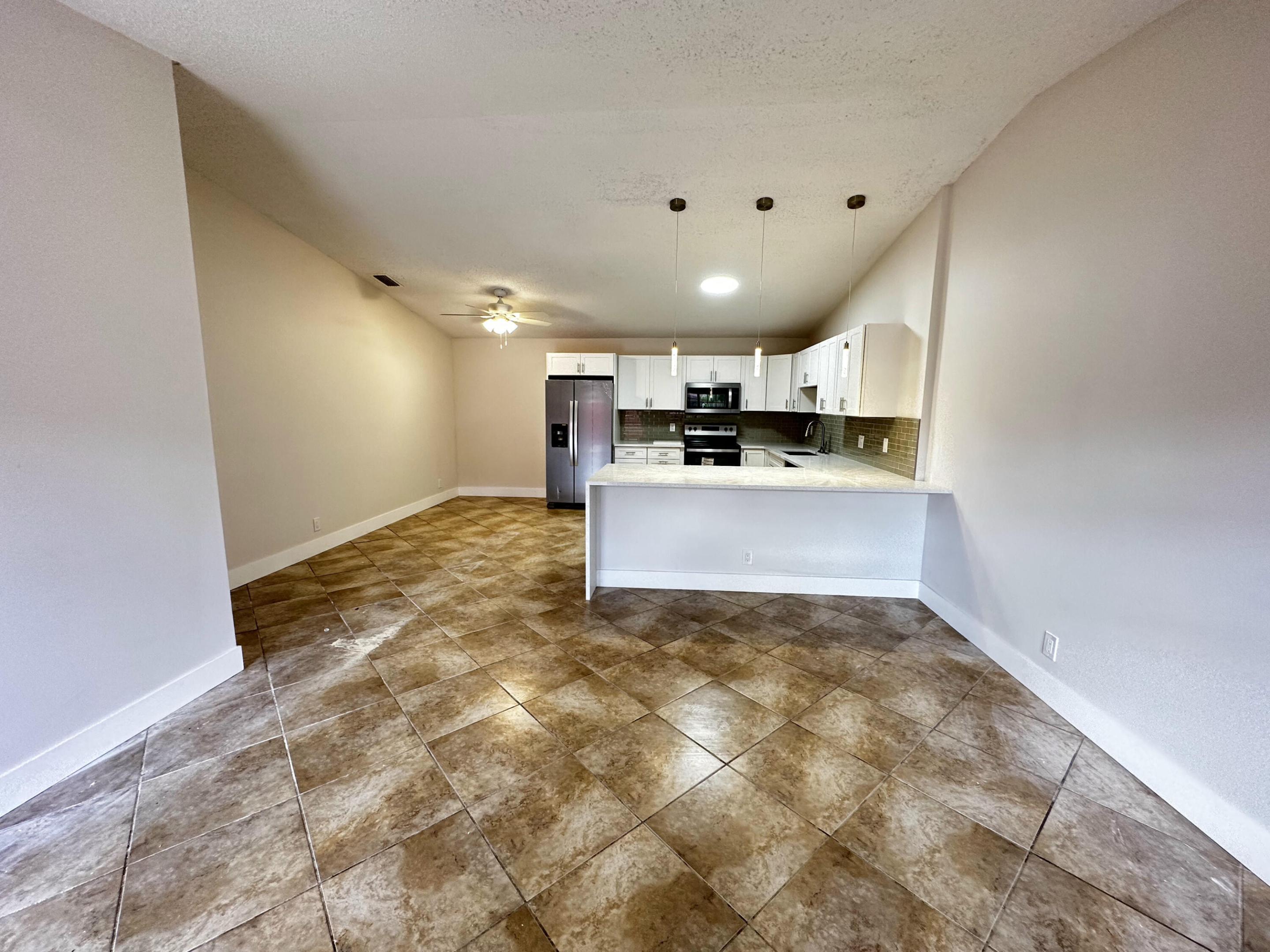 4326 Woodstock Drive C Property Photo 32