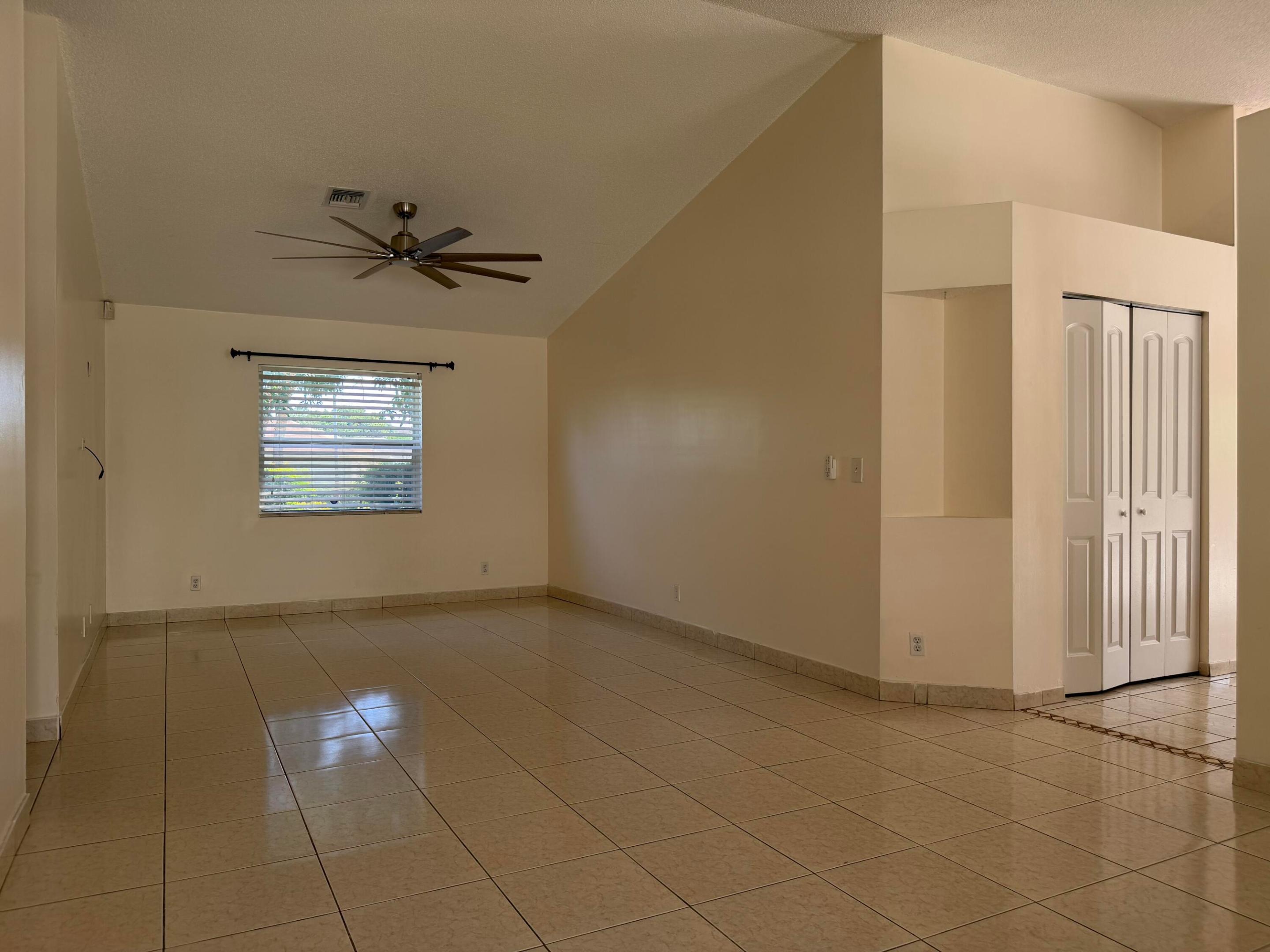 112 Sunset Boulevard Property Photo 19