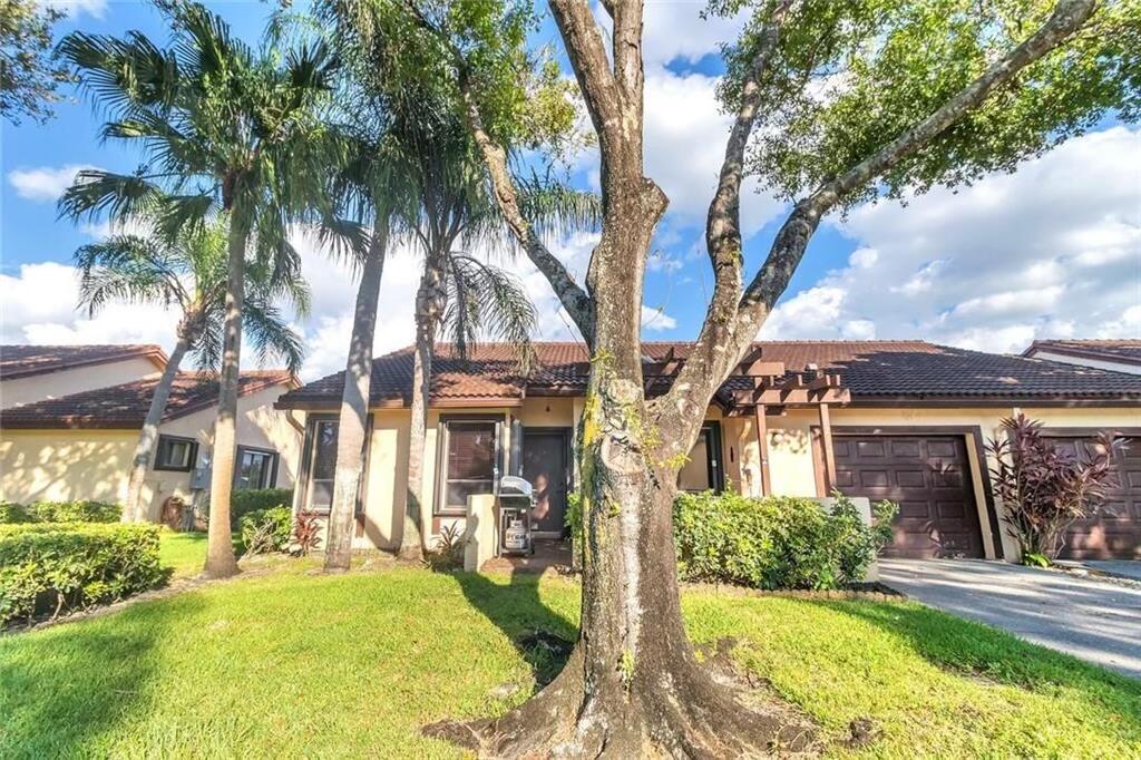7212 PRIMROSE Lane 7212