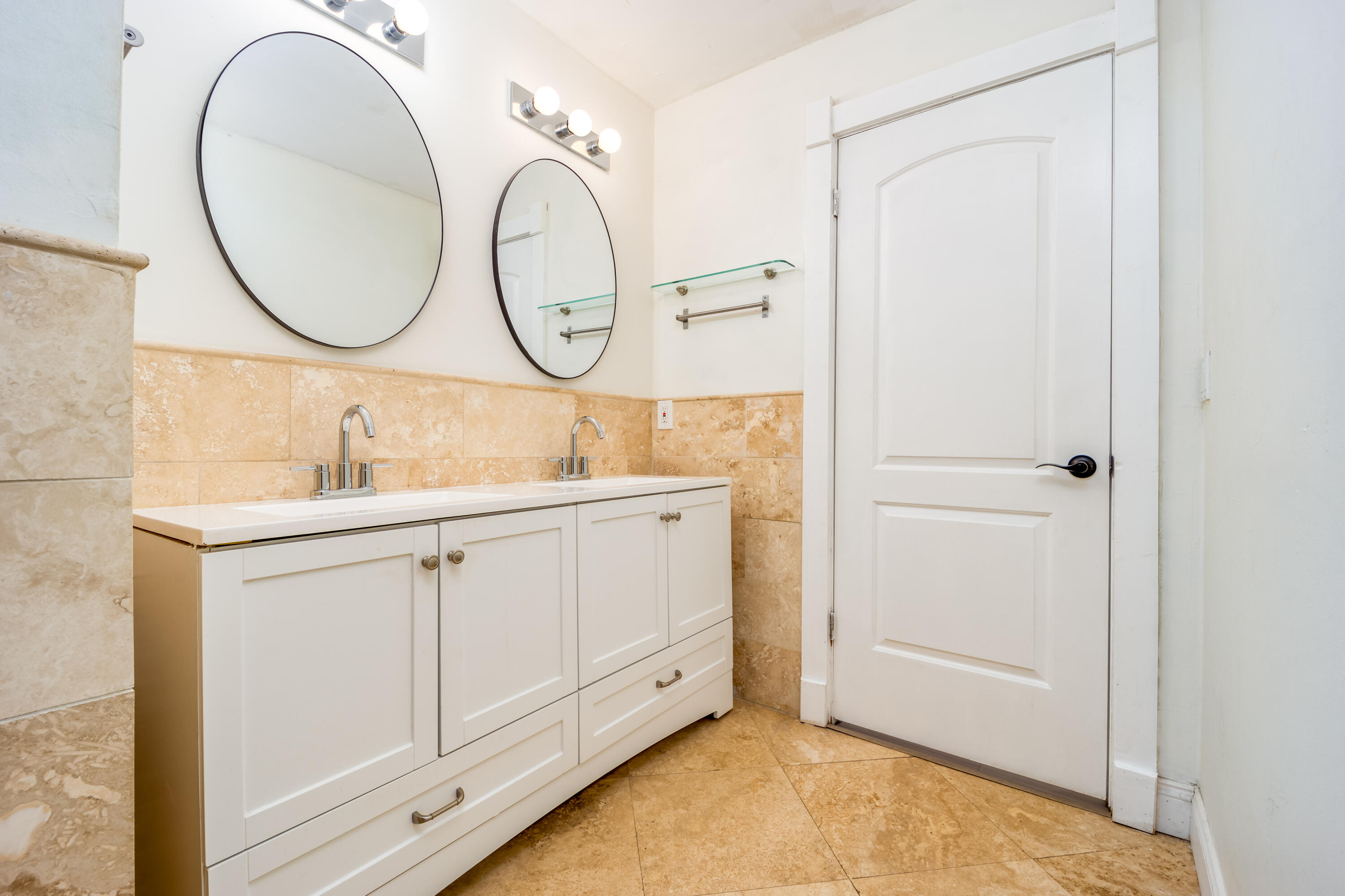 2232 Sw Racquet Club Drive Property Photo 18