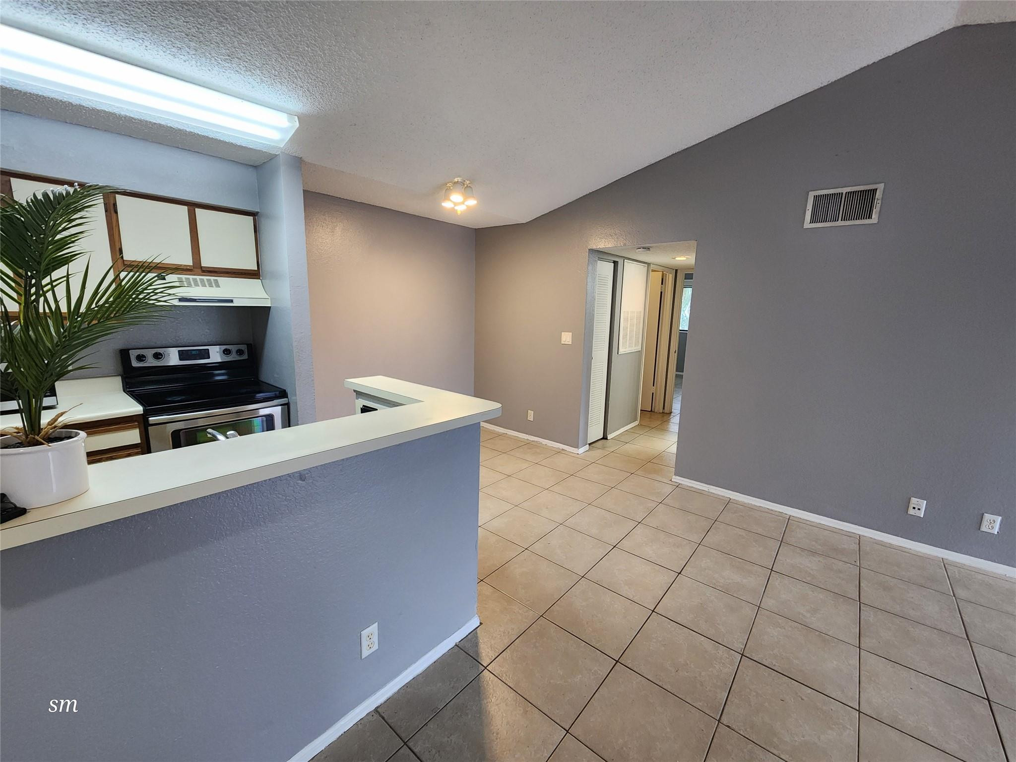 2866 S University Drive 5308 Property Photo 6