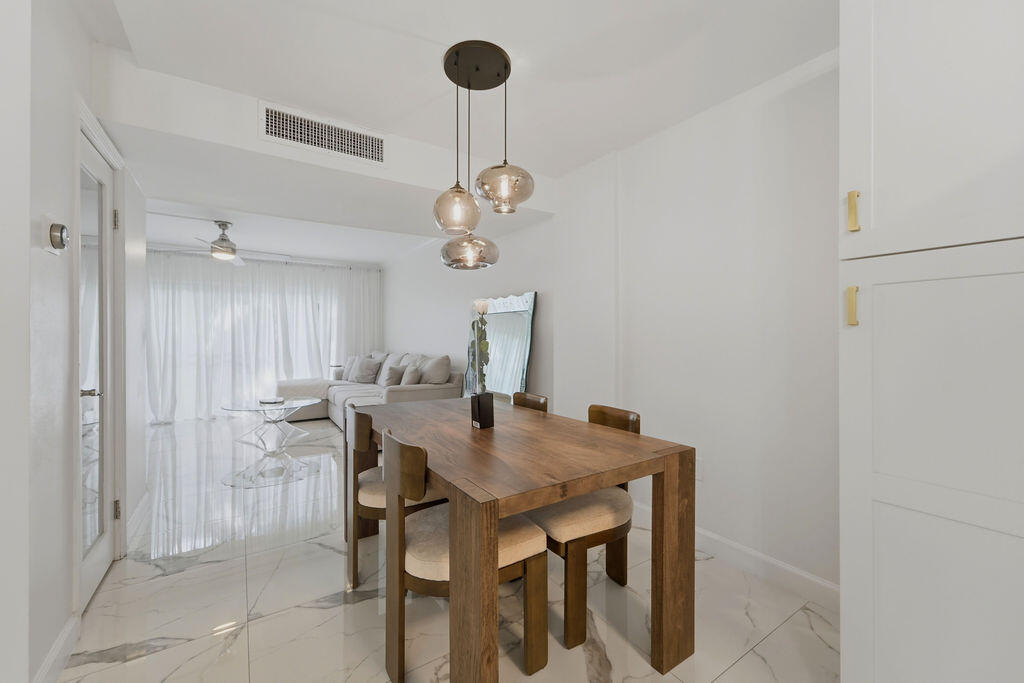 809 W Oakland Park Boulevard K2 Property Photo 5
