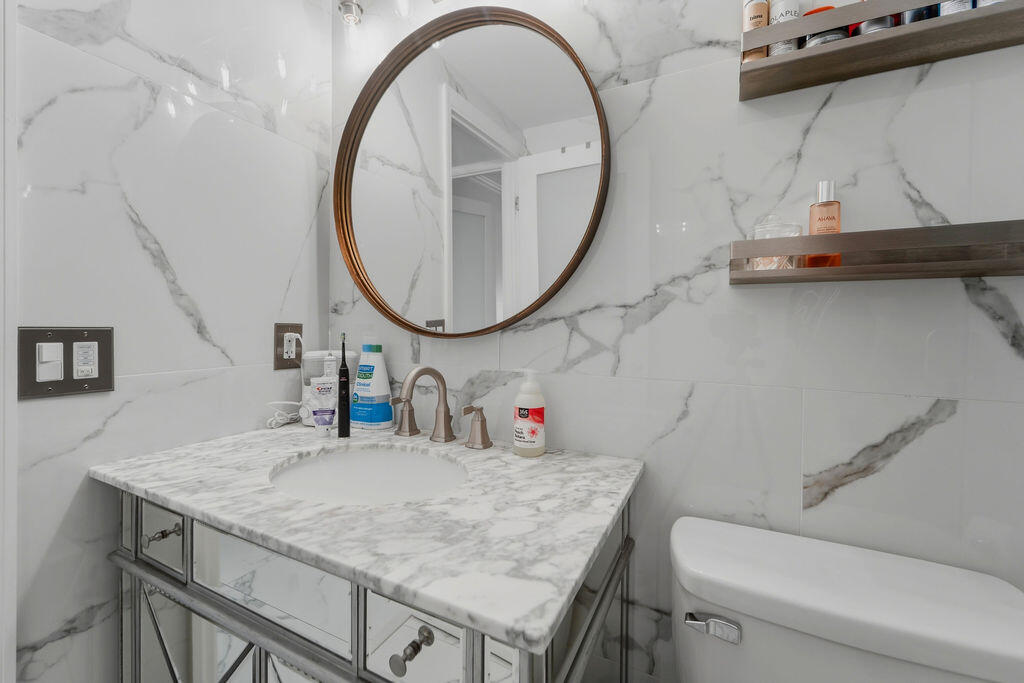 809 W Oakland Park Boulevard K2 Property Photo 24