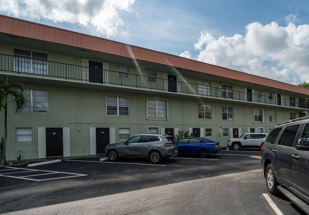 809 W Oakland Park Boulevard K2 Property Photo 36