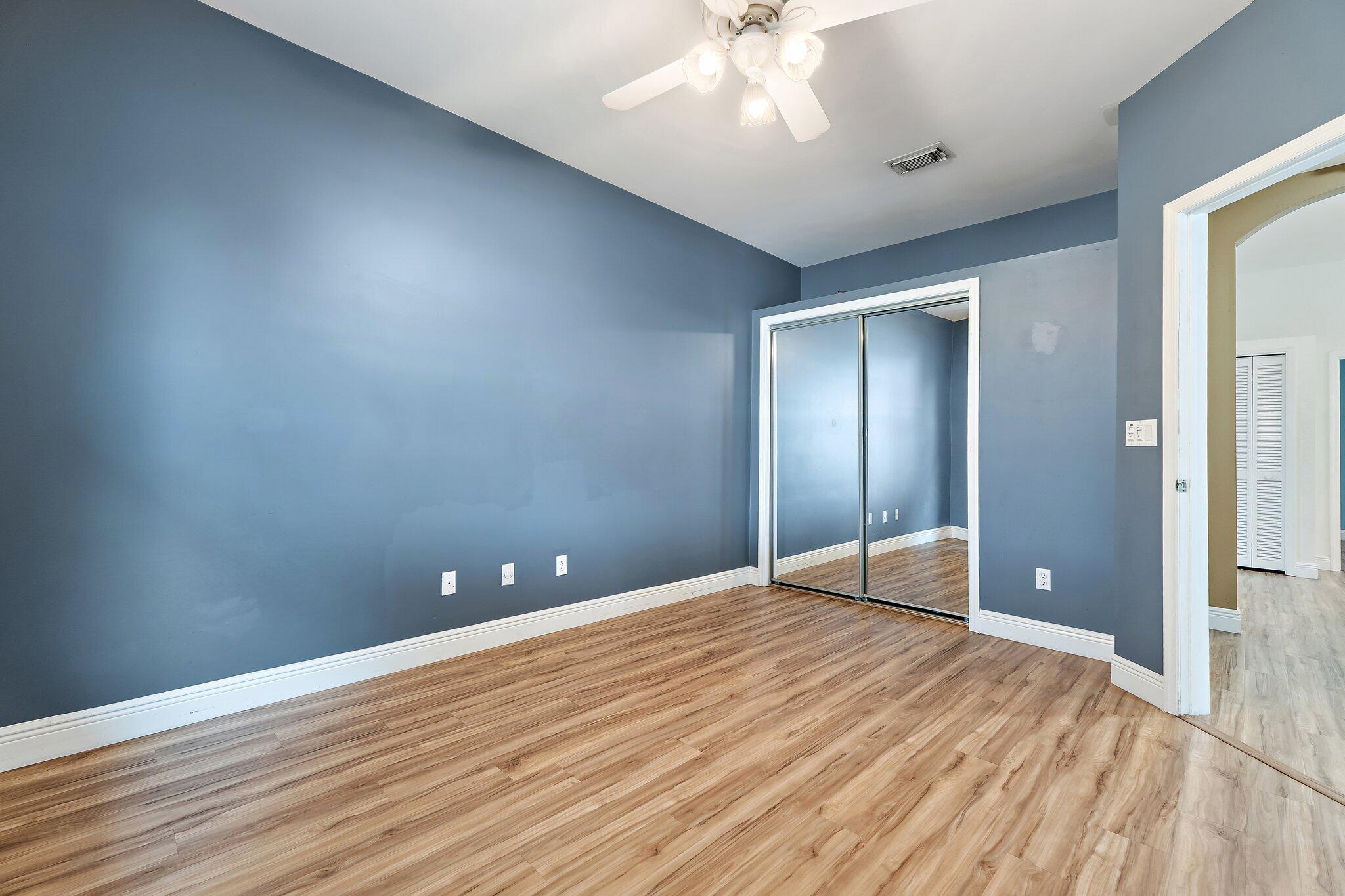 2108 Sw Oakwater Point Property Photo 34