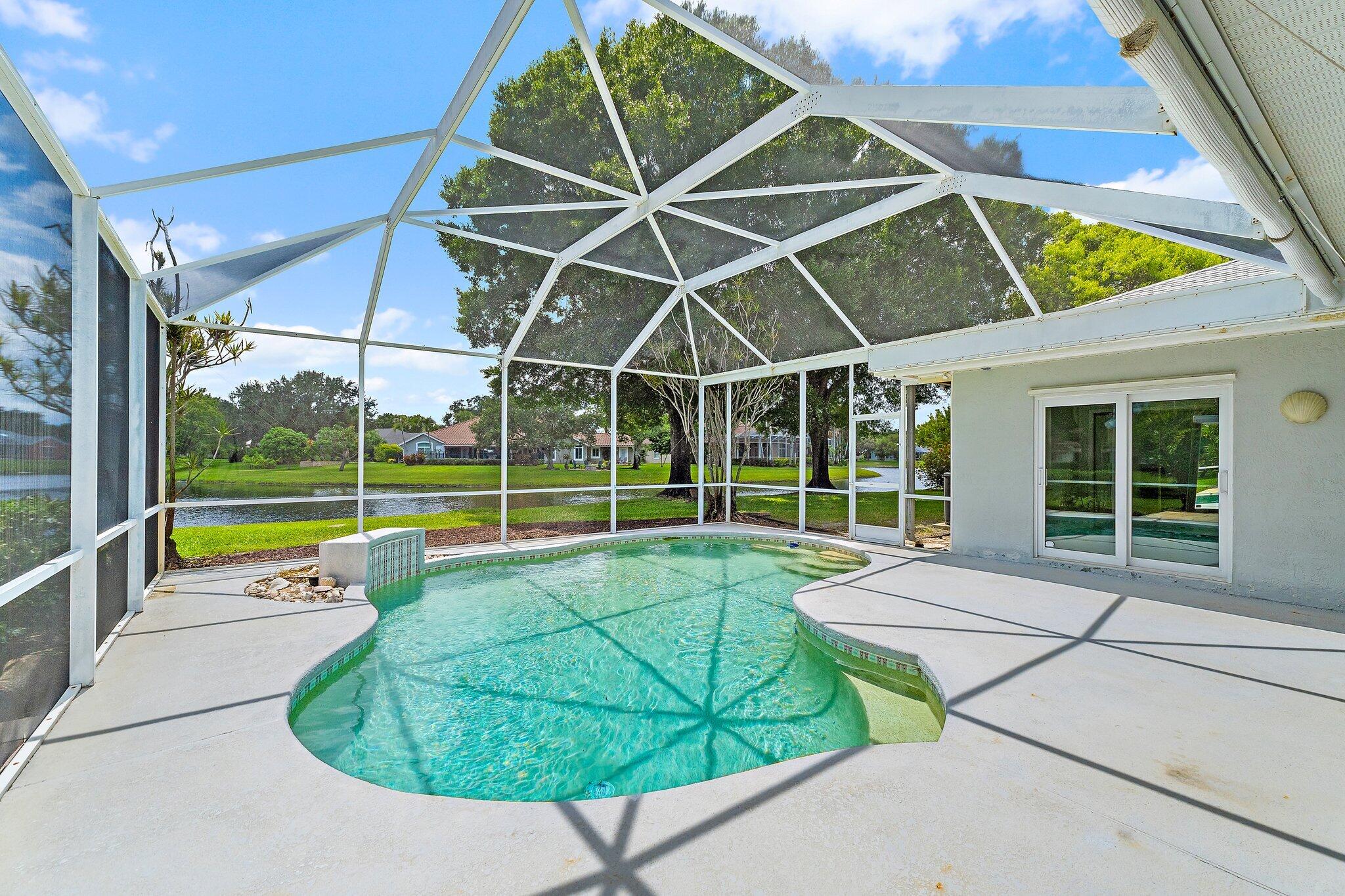 2108 Sw Oakwater Point Property Photo 41