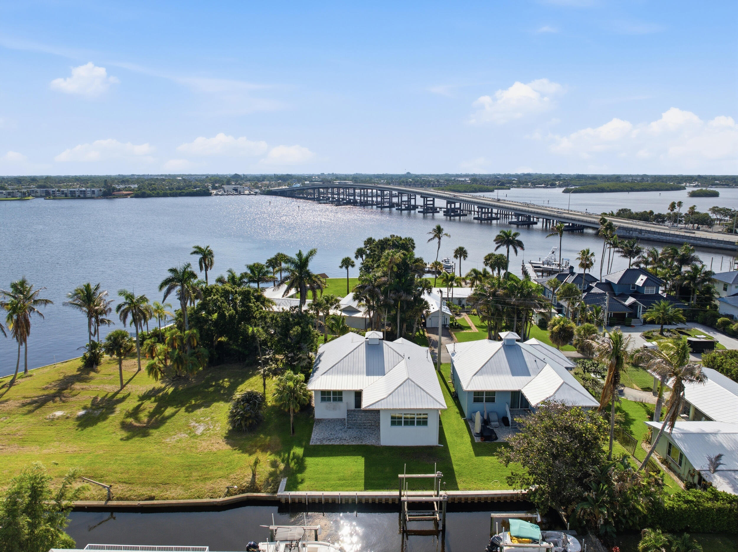 2534 Sw Conch Cove Lane Property Photo 1