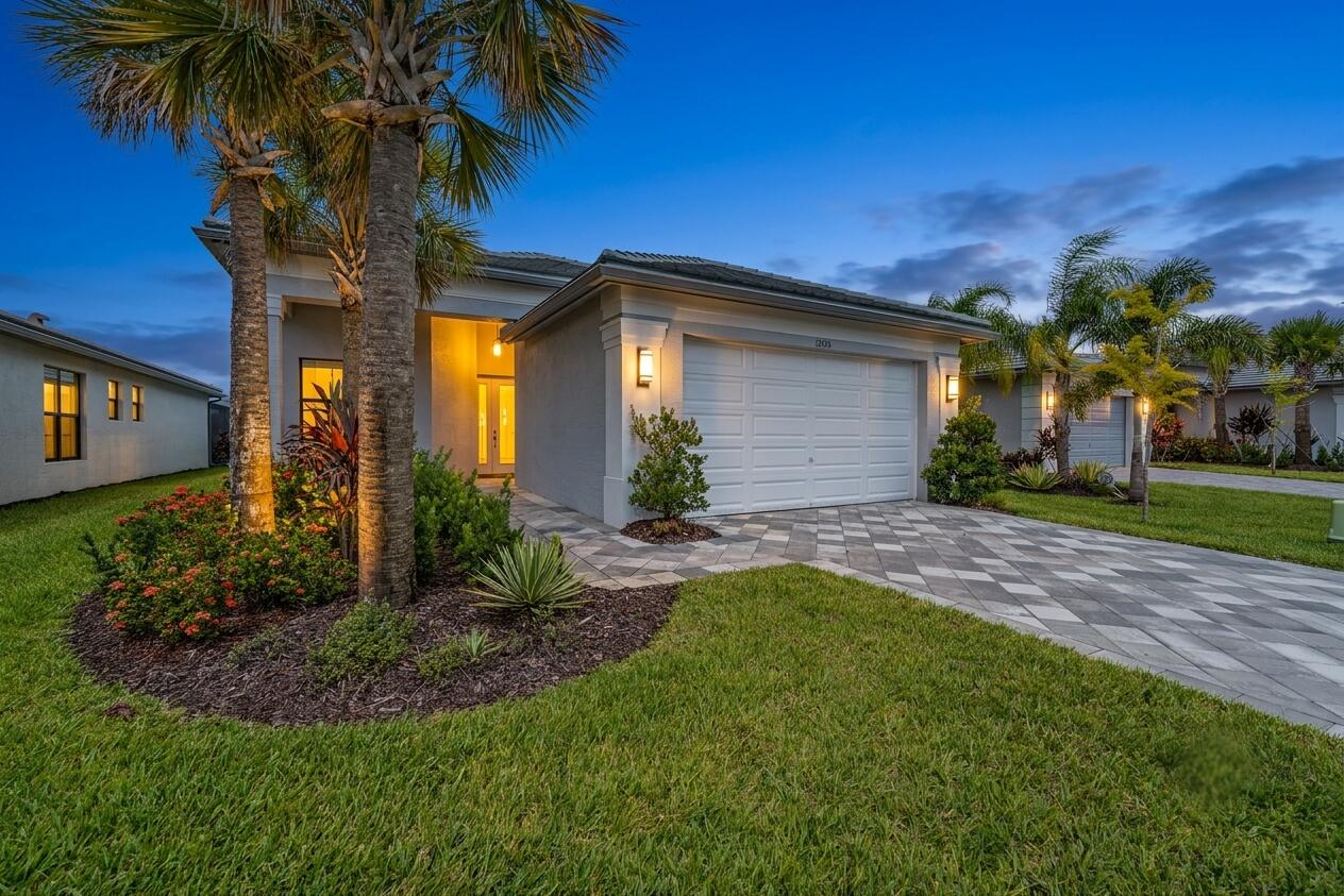 12454 Sw Alongshore Drive Property Photo 1