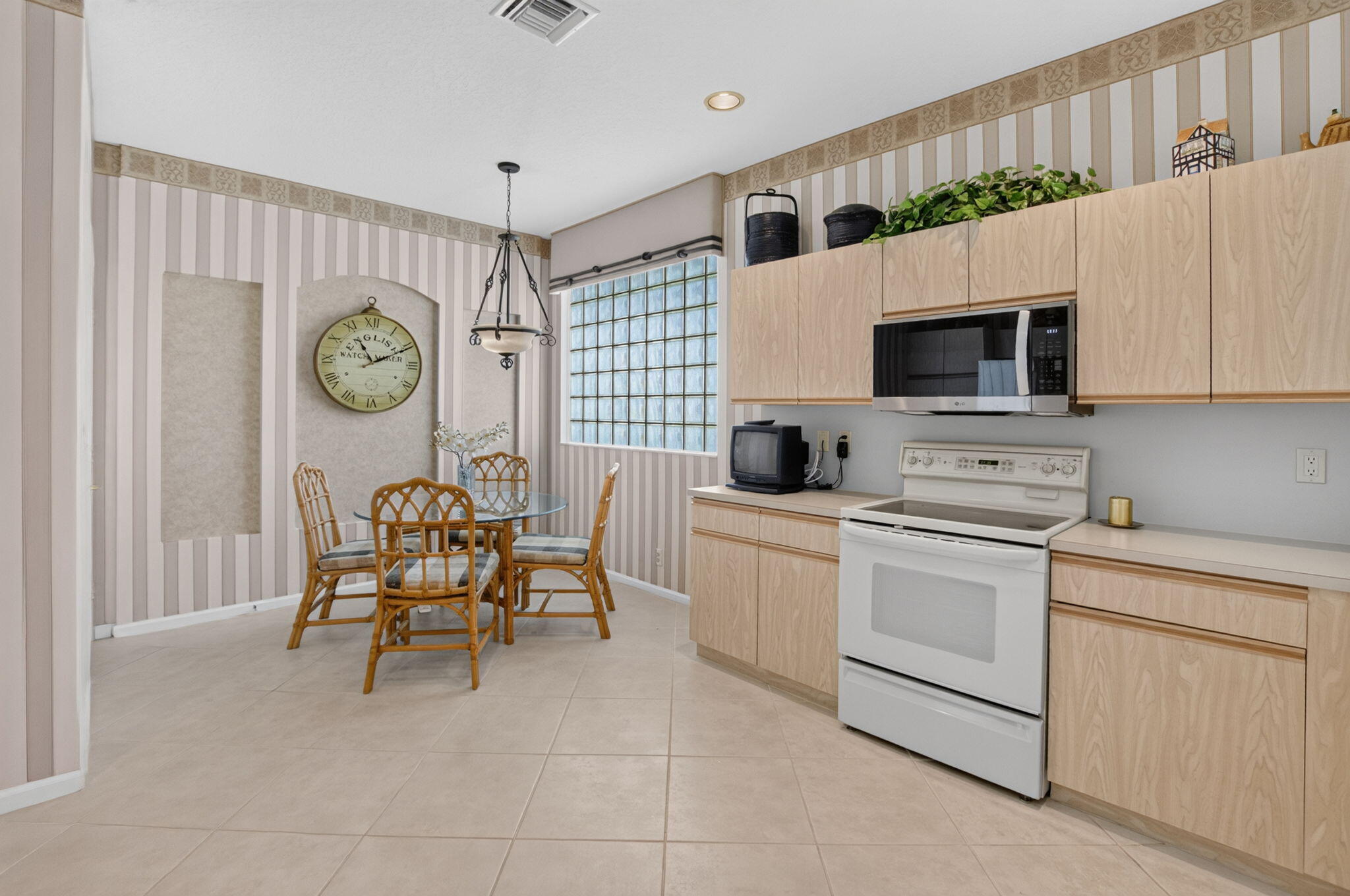 9773 Arbor View Drive S Property Photo 15
