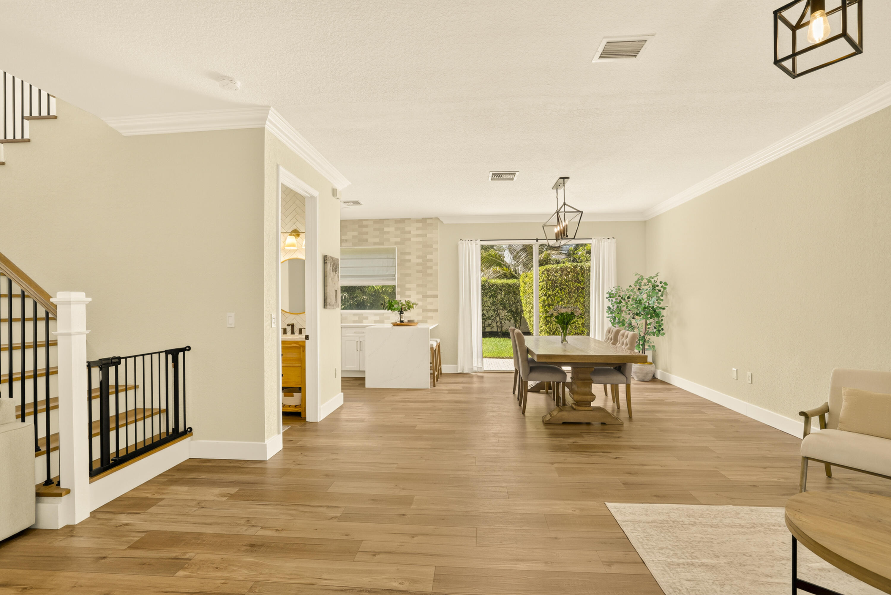 7630 Topiary Avenue Property Photo 13