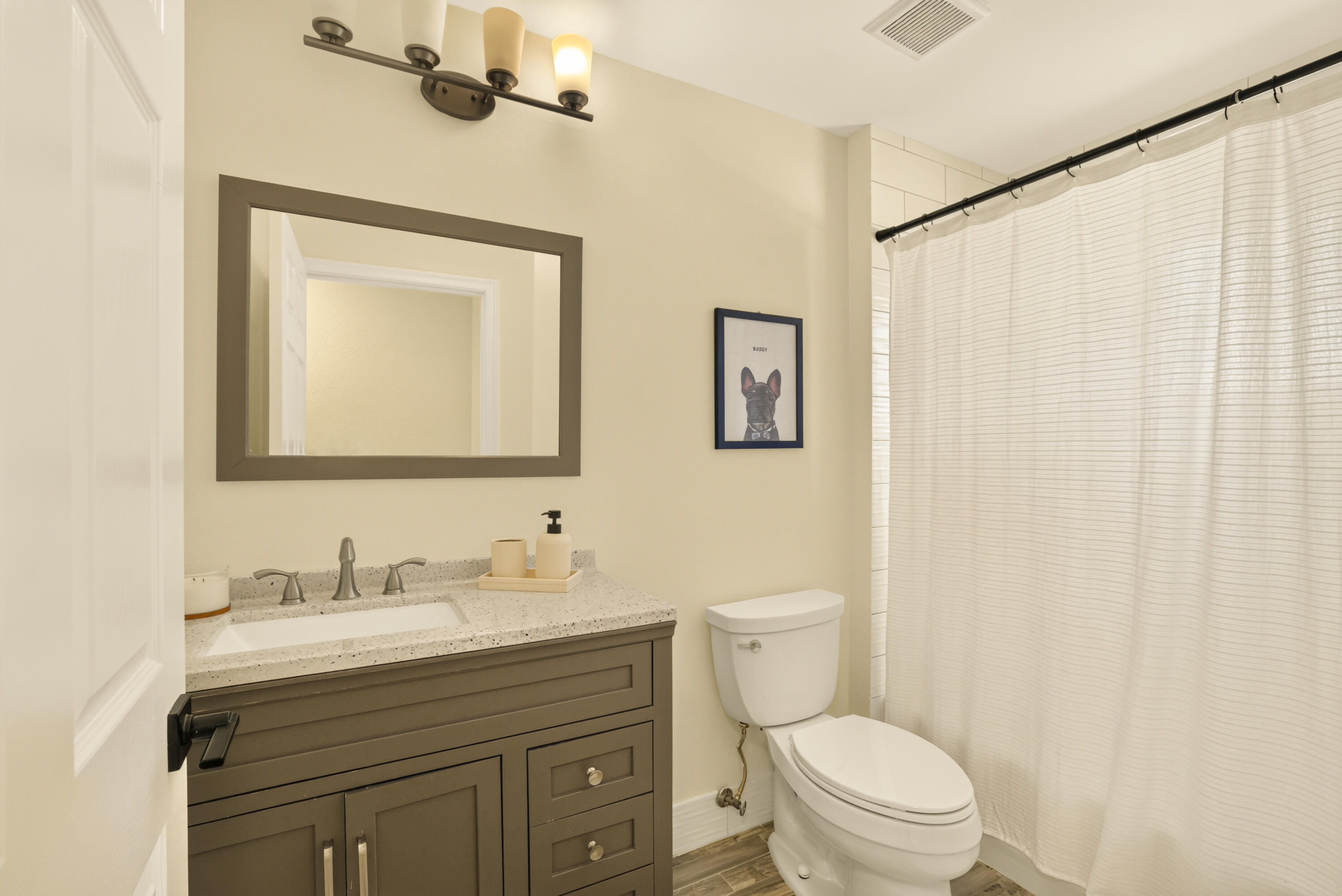 7630 Topiary Avenue Property Photo 37