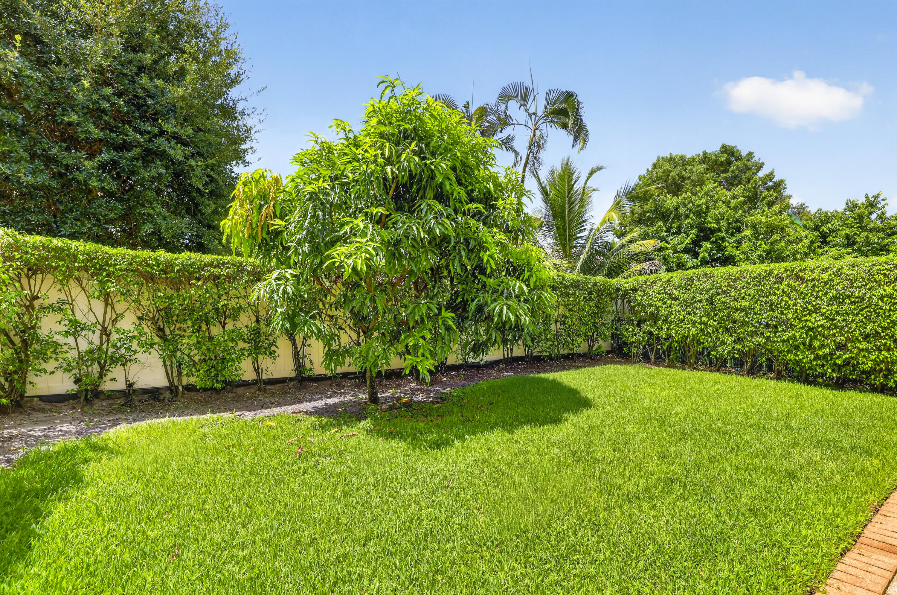 7630 Topiary Avenue Property Photo 43