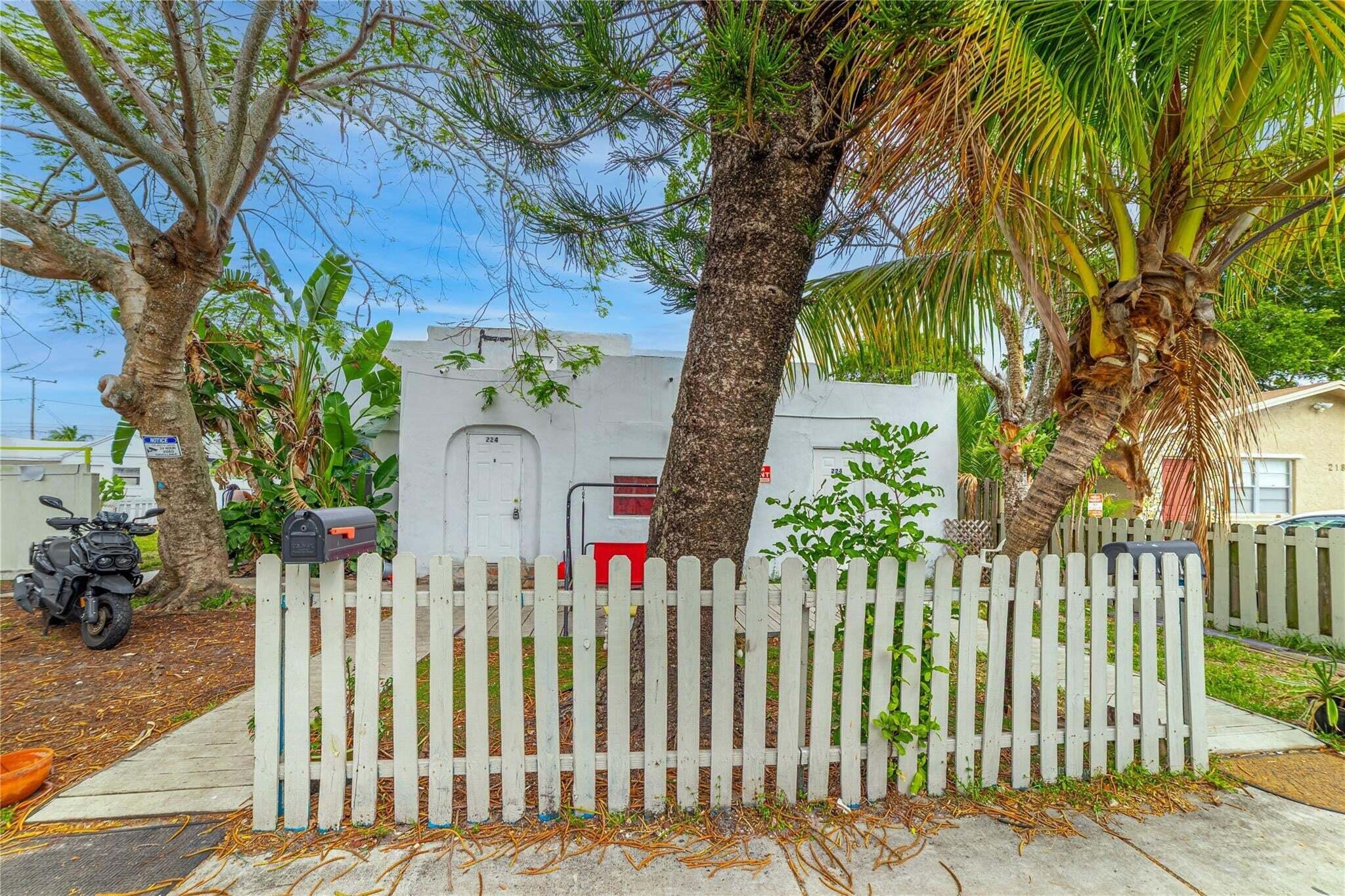 224 Sw 14th Street Property Photo 4