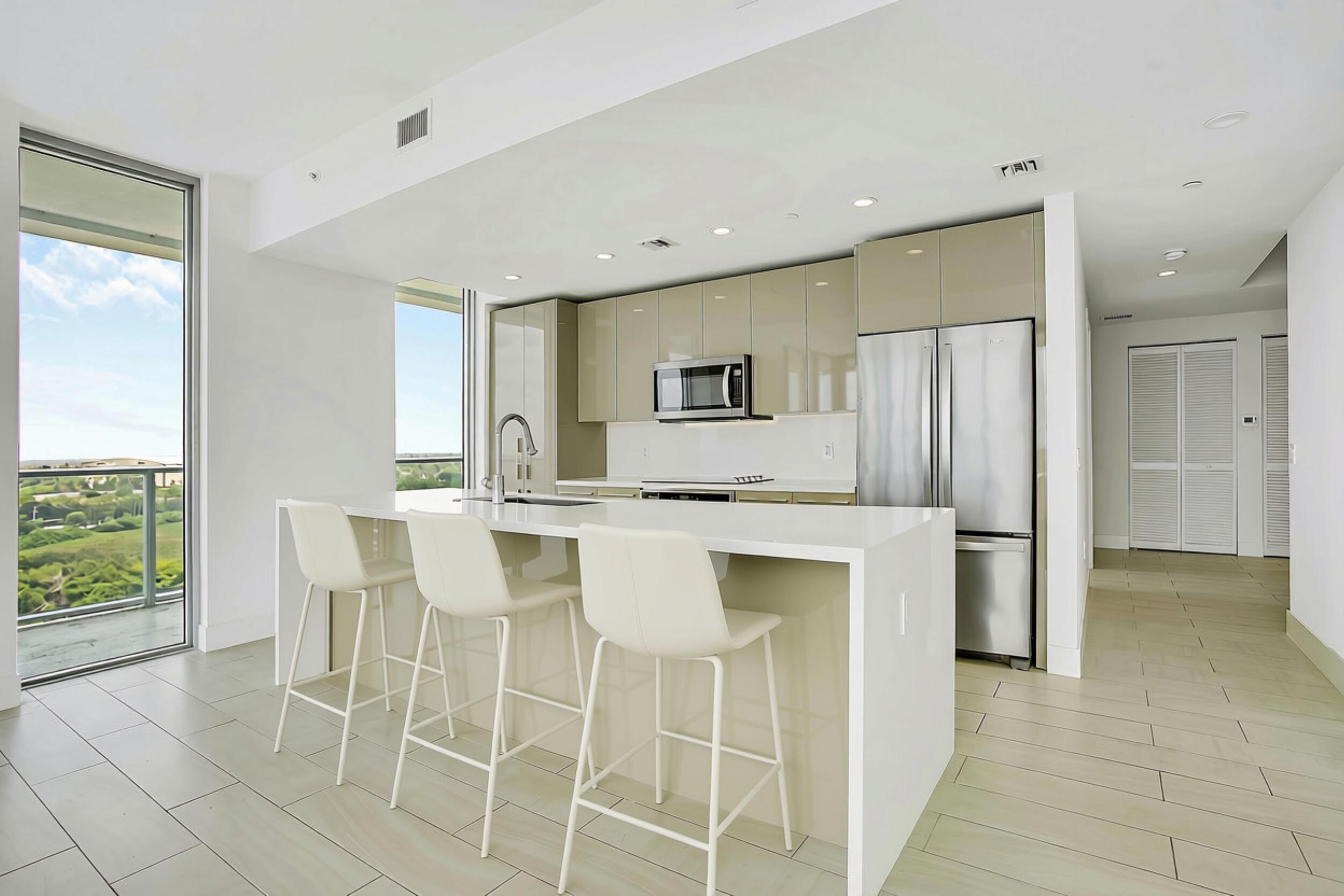 2000 Metropica Way 1503 Property Photo 2