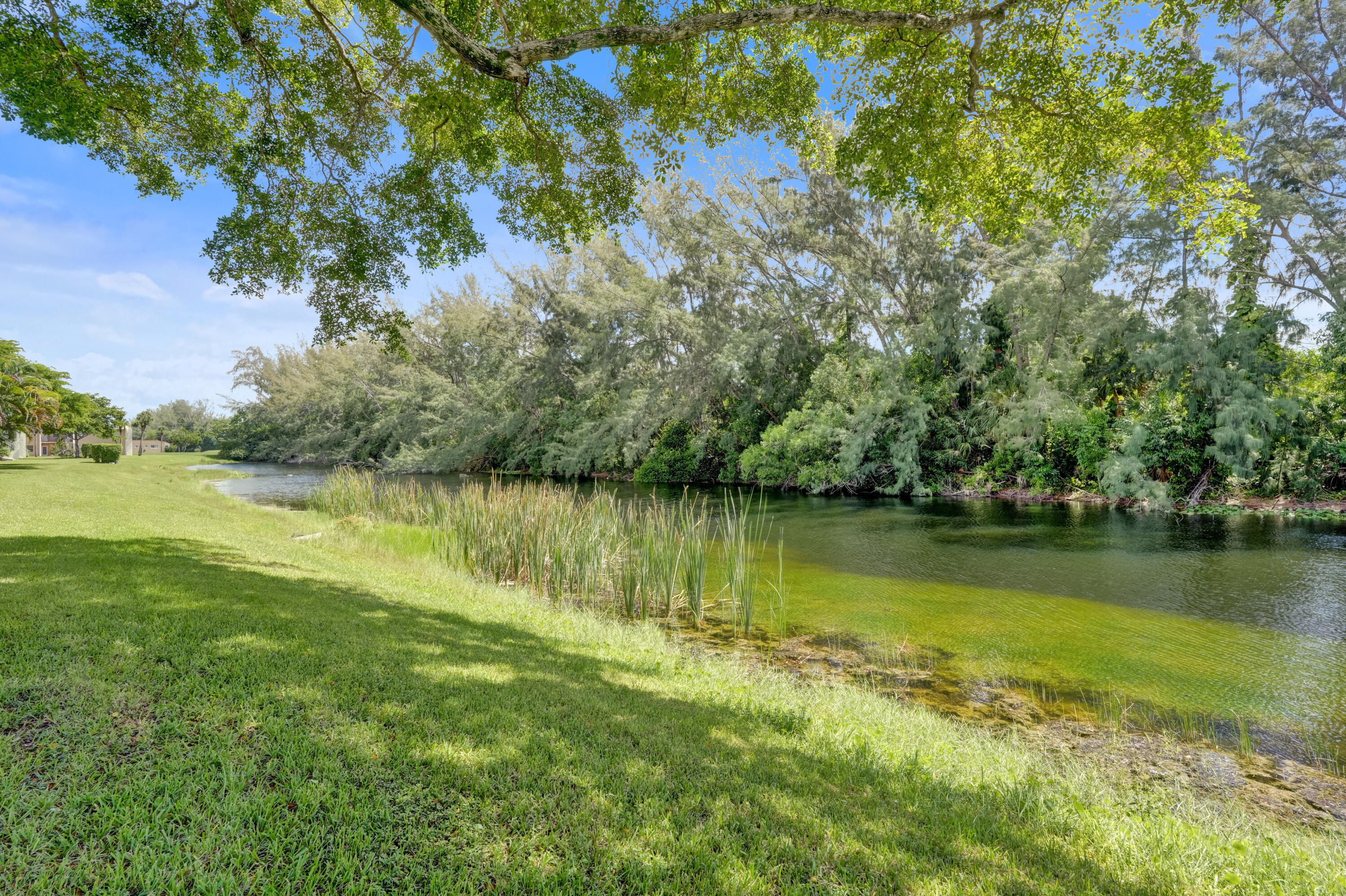 130 Lake Meryl Drive 227 Property Photo 1