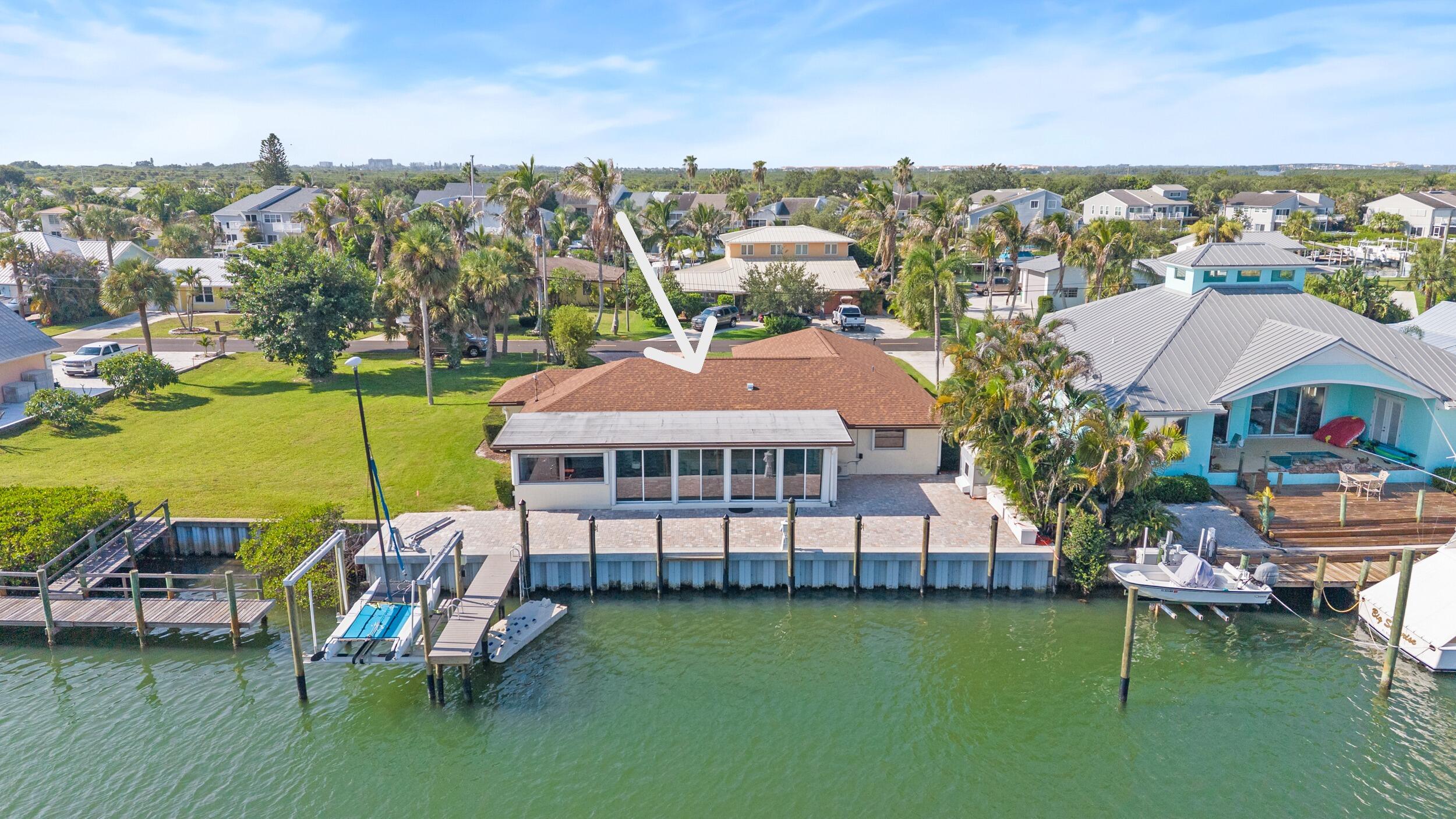 272 Bermuda Beach Drive Property Photo 1
