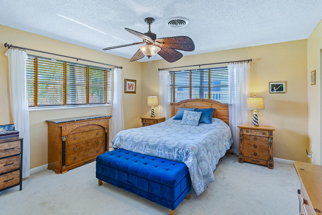 622 Sw Pine Tree Lane Property Photo 30
