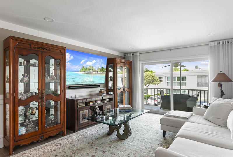 6471 Bay Club Drive 3 Property Photo 4