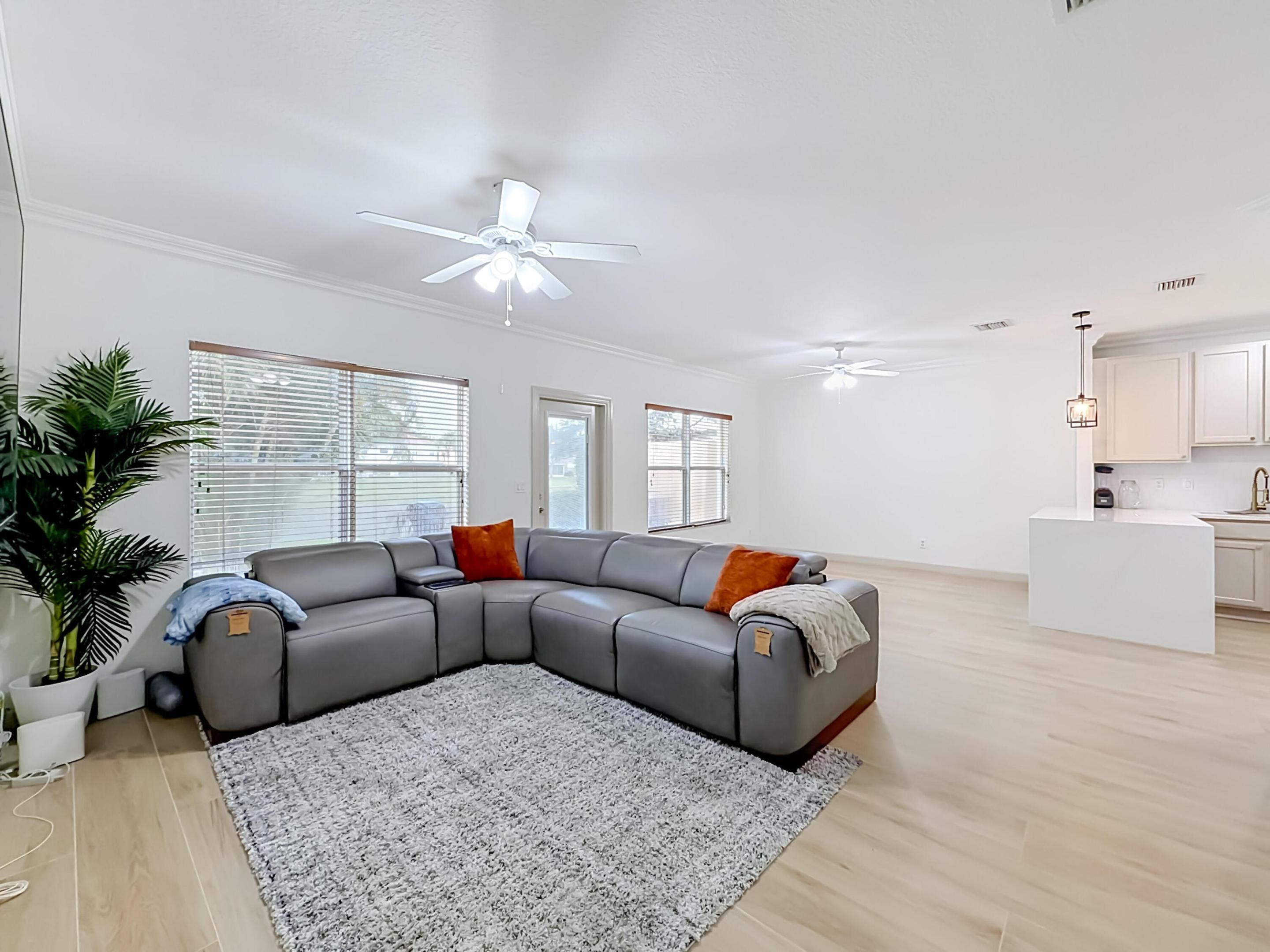 4106 Windmill Palm Way Property Photo 15